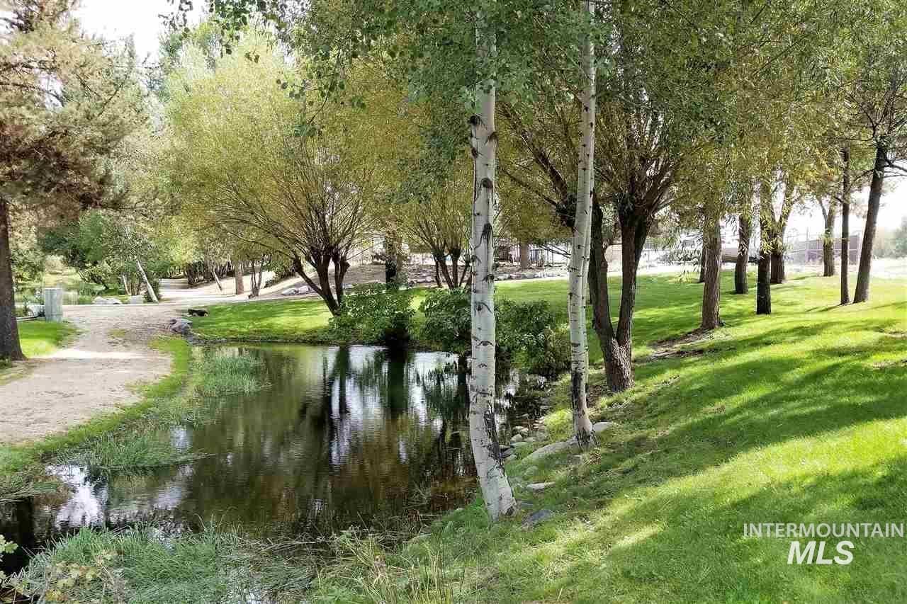 514 E13/14 Sawyer St., Cascade, Idaho 83611, 1 Bedroom, 1 Bathroom, Residential For Sale, Price $329,000,MLS 98974315