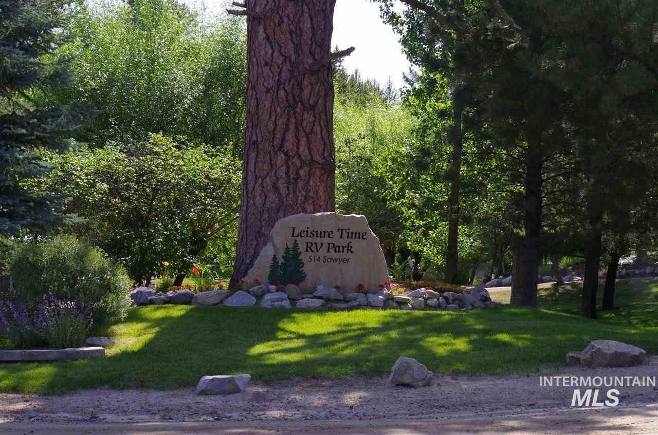 514 E13/14 Sawyer St., Cascade, Idaho 83611, 1 Bedroom, 1 Bathroom, Residential For Sale, Price $329,000,MLS 98974315