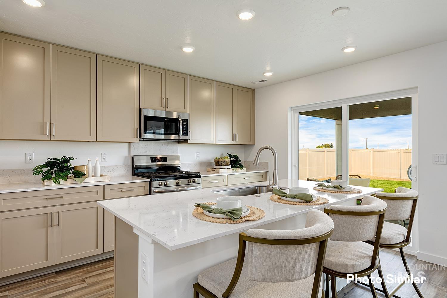 9008 W Inspirado St, Meridian, Idaho 83646, 3 Bedrooms, 2.5 Bathrooms, Residential For Sale, Price $475,400,MLS 98974316