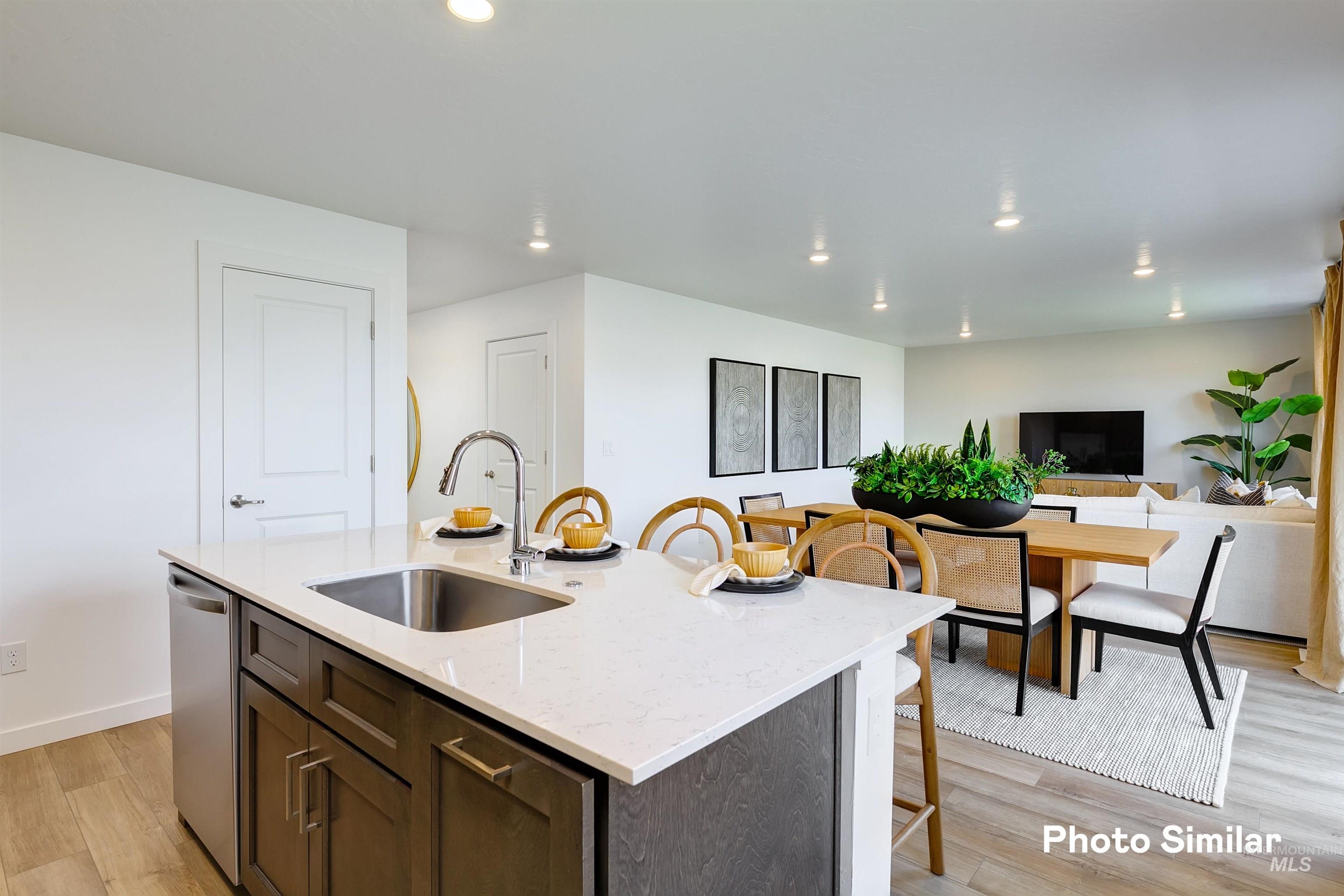 1918 E Springloyd St, Meridian, Idaho 83642, 4 Bedrooms, 3 Bathrooms, Residential For Sale, Price $532,900,MLS 98974317