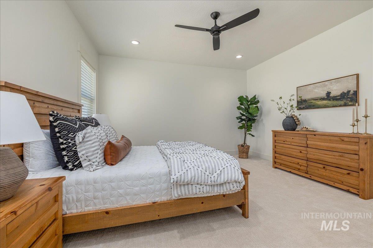 475 E Chevy Dr, Boise, Idaho 83716, 3 Bedrooms, 2 Bathrooms, Residential For Sale, Price $460,000,MLS 98974318