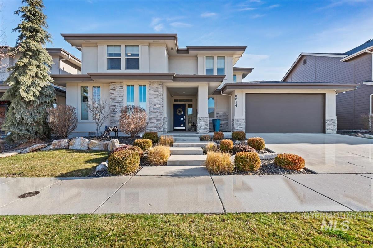 8014 S Bogus Ridge Way, Boise, Idaho 83716, 4 Bedrooms, 2.5 Bathrooms, Residential For Sale, Price $765,000,MLS 98974320