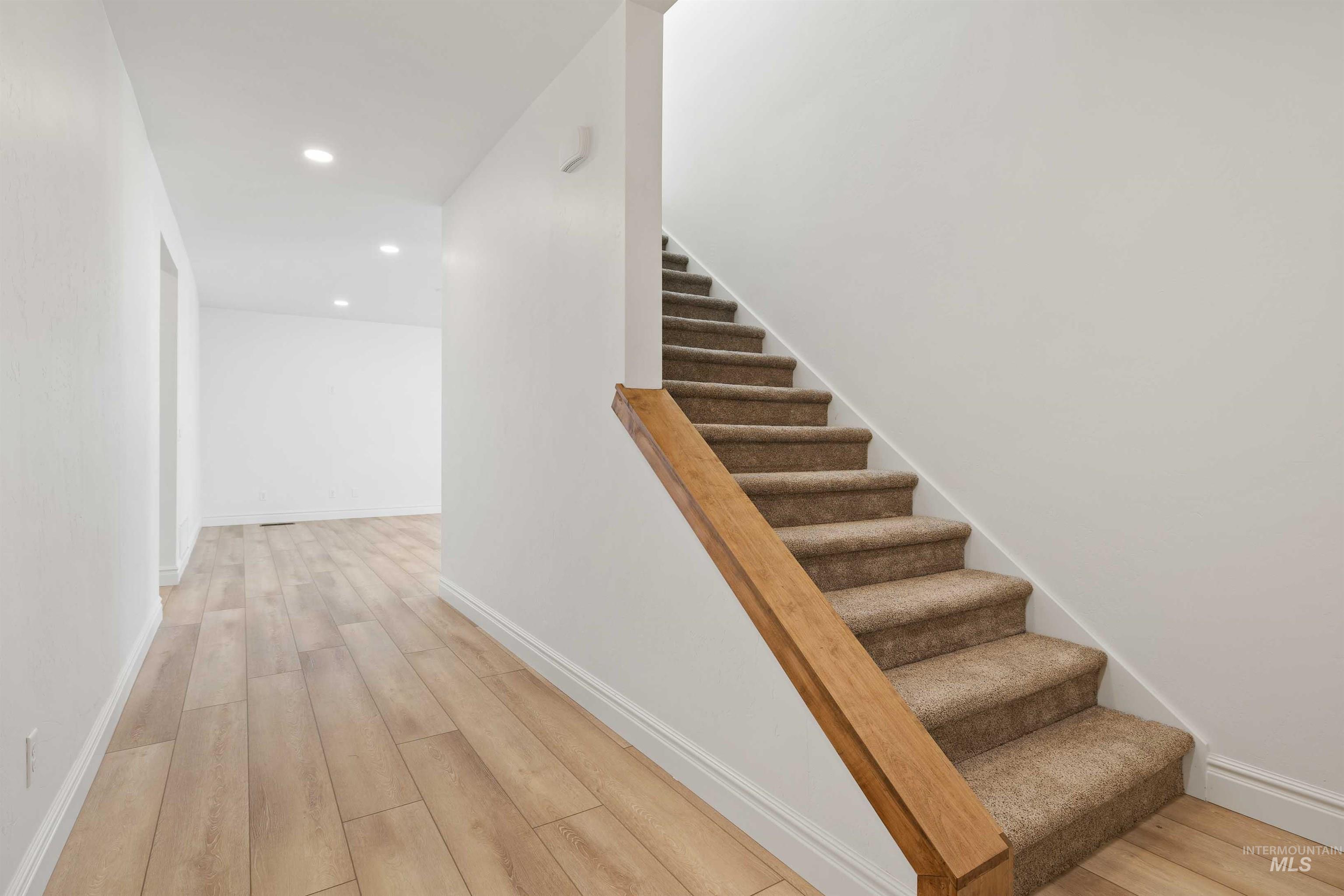 866 Quartz, Kimberly, Idaho 83341-2007, 4 Bedrooms, 3.5 Bathrooms, Residential For Sale, Price $700,000,MLS 98974321