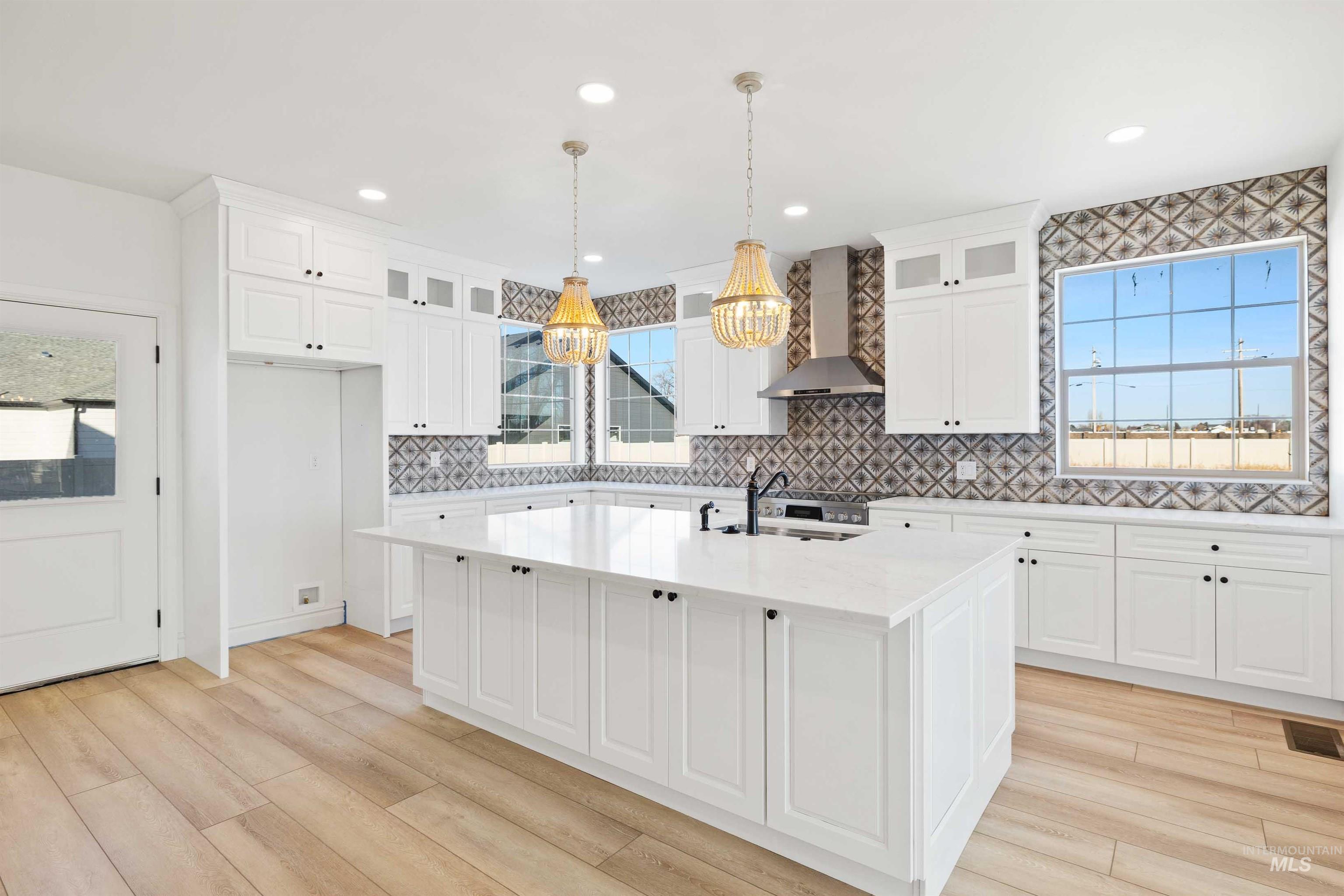 866 Quartz, Kimberly, Idaho 83341-2007, 4 Bedrooms, 3.5 Bathrooms, Residential For Sale, Price $700,000,MLS 98974321