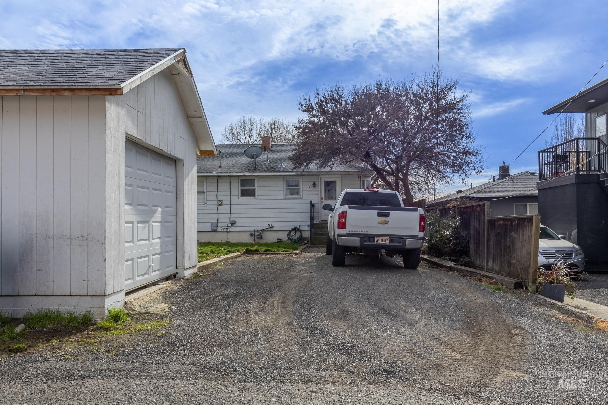 112 W 18th Ave, Lewiston, Idaho 83501, 4 Bedrooms, 2 Bathrooms, Residential For Sale, Price $340,000,MLS 98974322