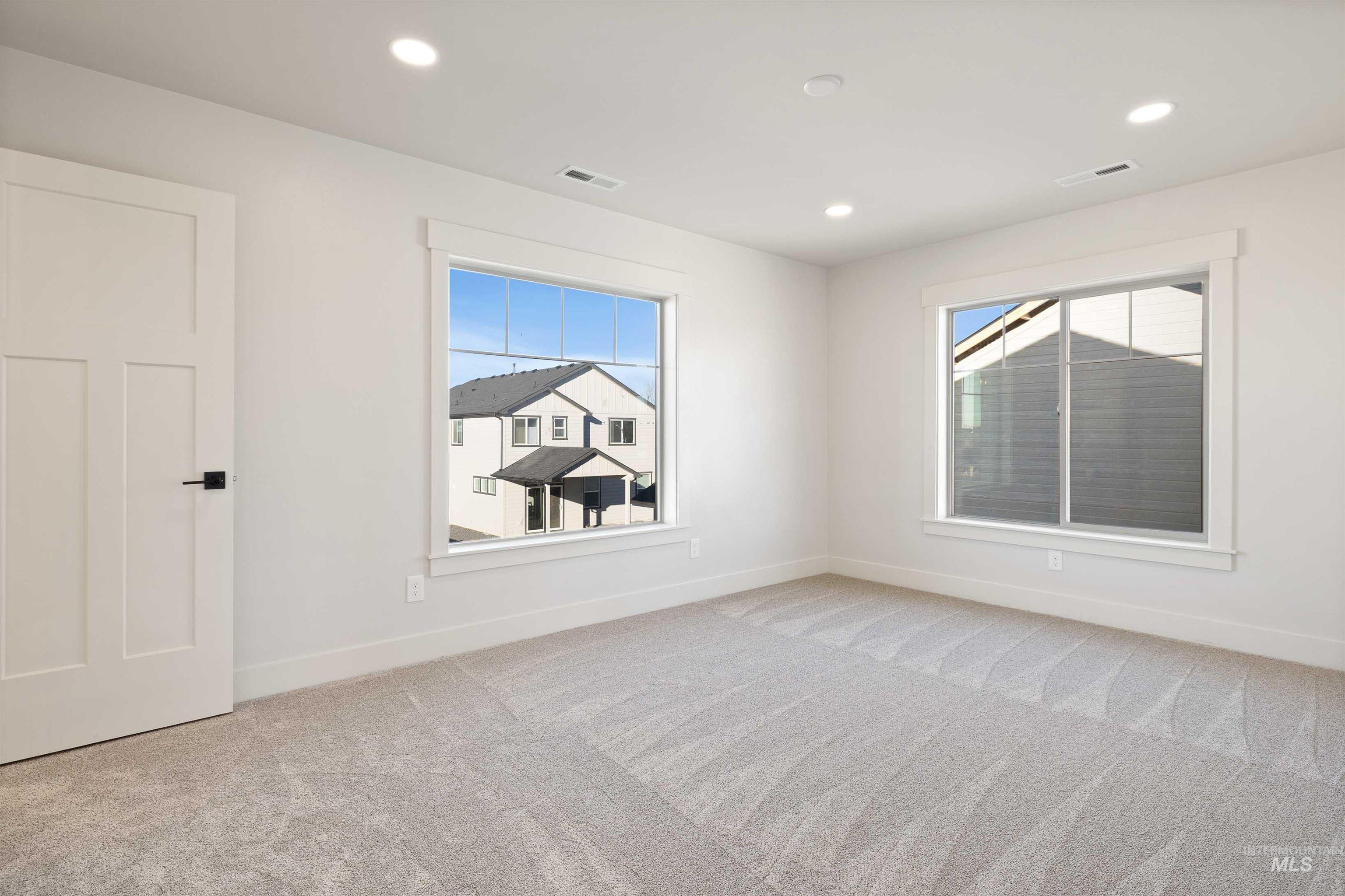 918 Quartz, Kimberly, Idaho 83341-2057, 3 Bedrooms, 2.5 Bathrooms, Residential For Sale, Price $559,900,MLS 98974323