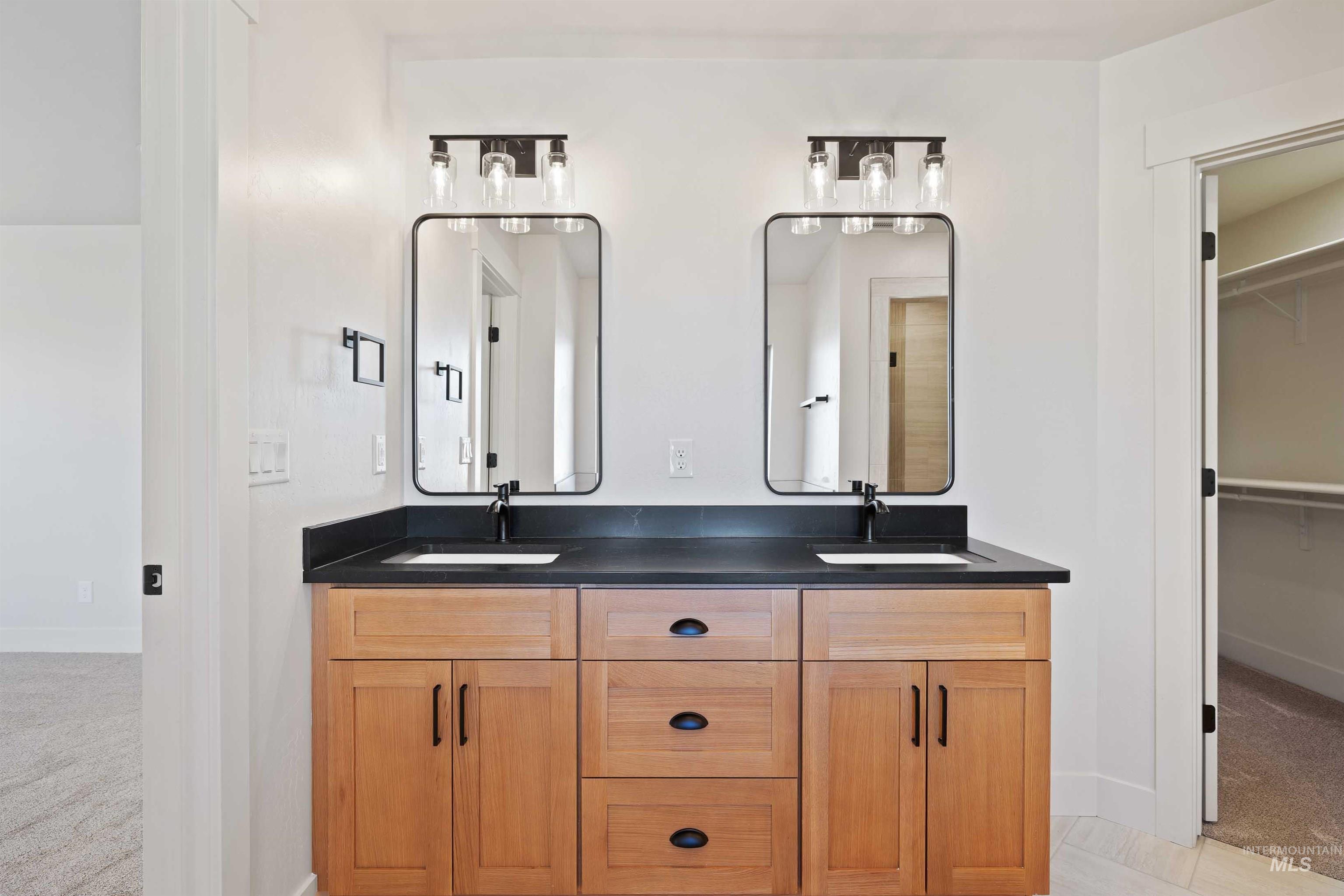 918 Quartz, Kimberly, Idaho 83341-2057, 3 Bedrooms, 2.5 Bathrooms, Residential For Sale, Price $559,900,MLS 98974323