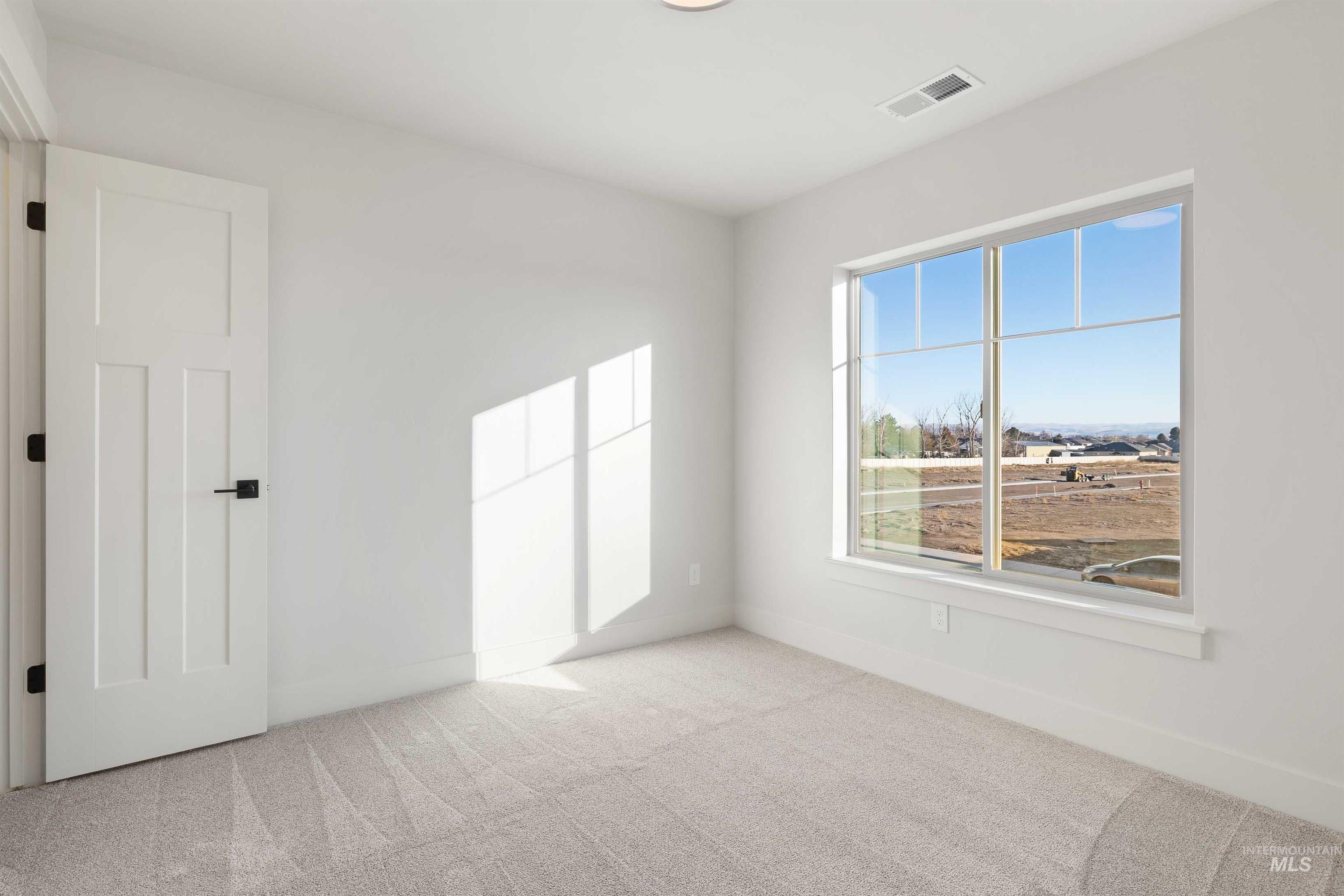 918 Quartz, Kimberly, Idaho 83341-2057, 3 Bedrooms, 2.5 Bathrooms, Residential For Sale, Price $559,900,MLS 98974323