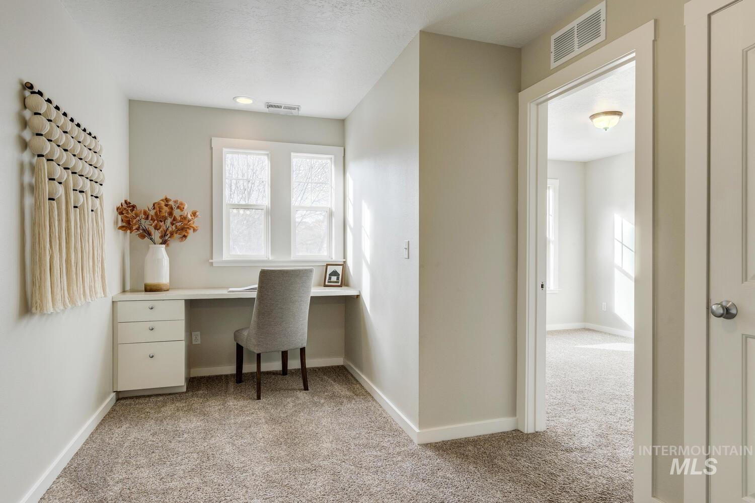 5572 W School Ridge Rd, Boise, Idaho 83714, 5 Bedrooms, 3.5 Bathrooms, Residential For Sale, Price $699,000,MLS 98974324