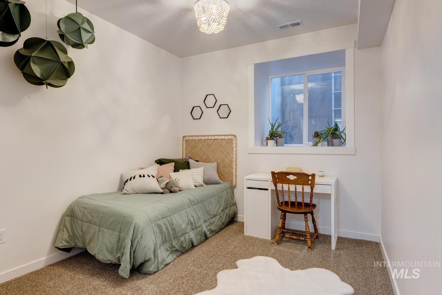 5572 W School Ridge Rd, Boise, Idaho 83714, 5 Bedrooms, 3.5 Bathrooms, Residential For Sale, Price $699,000,MLS 98974324