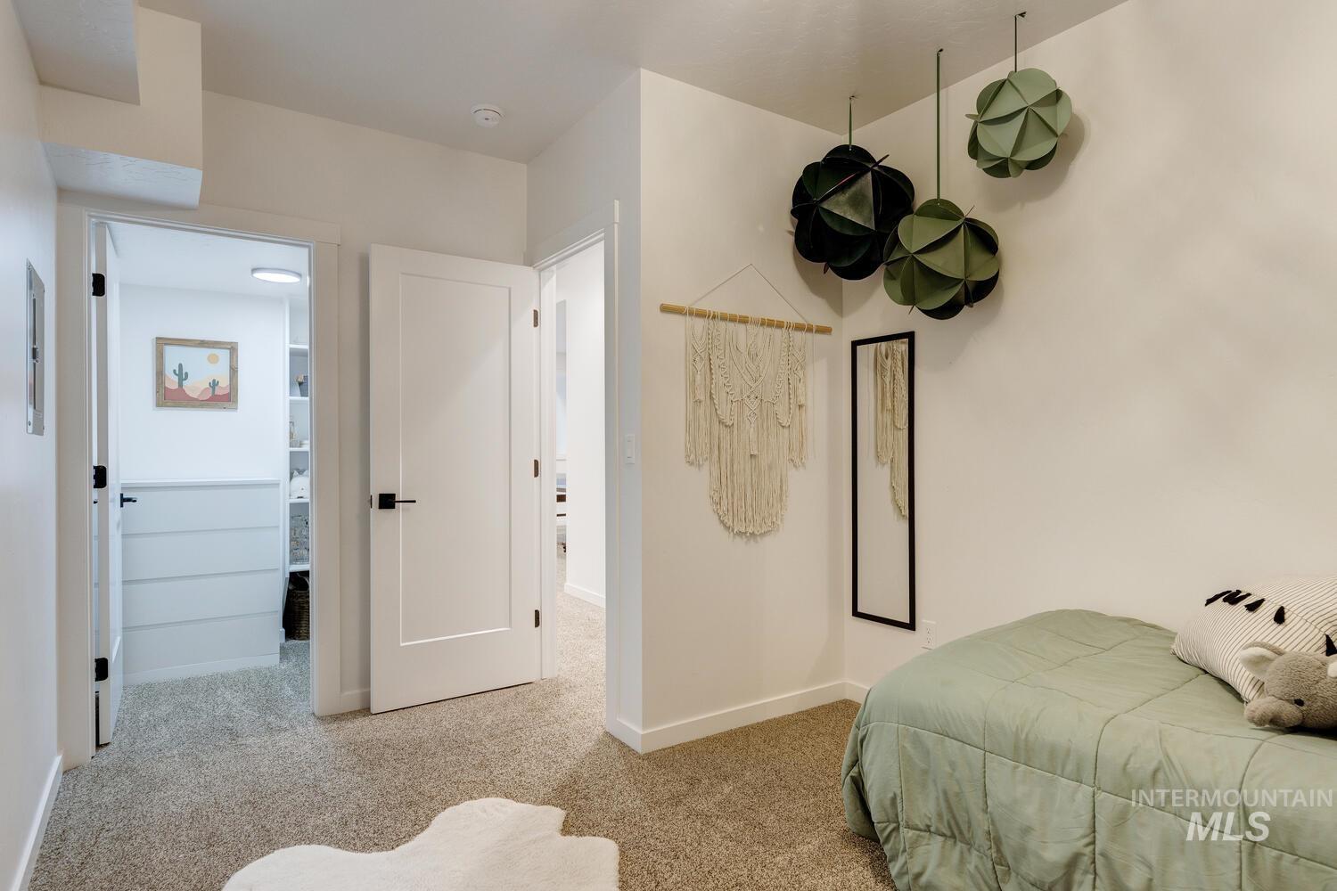 5572 W School Ridge Rd, Boise, Idaho 83714, 5 Bedrooms, 3.5 Bathrooms, Residential For Sale, Price $699,000,MLS 98974324