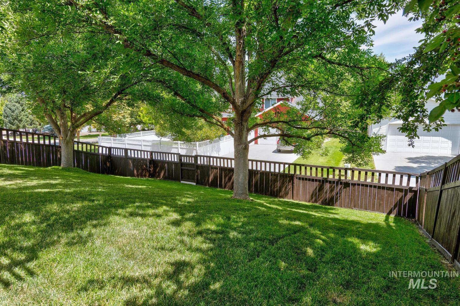 5572 W School Ridge Rd, Boise, Idaho 83714, 5 Bedrooms, 3.5 Bathrooms, Residential For Sale, Price $699,000,MLS 98974324