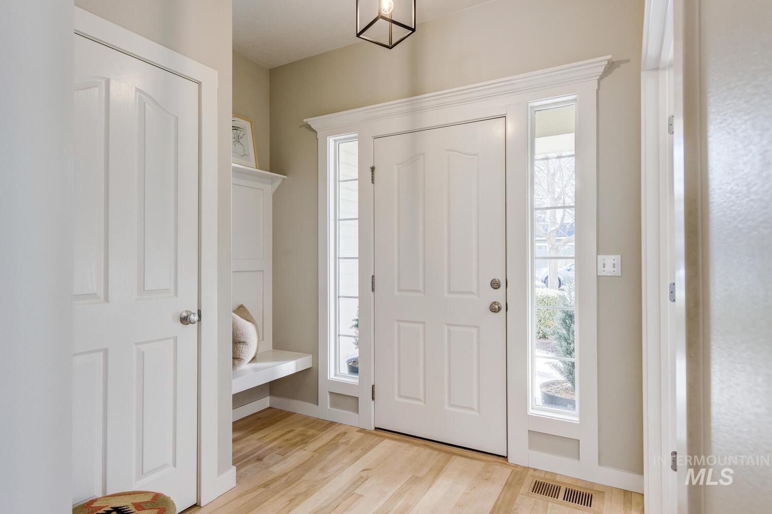 5572 W School Ridge Rd, Boise, Idaho 83714, 5 Bedrooms, 3.5 Bathrooms, Residential For Sale, Price $699,000,MLS 98974324