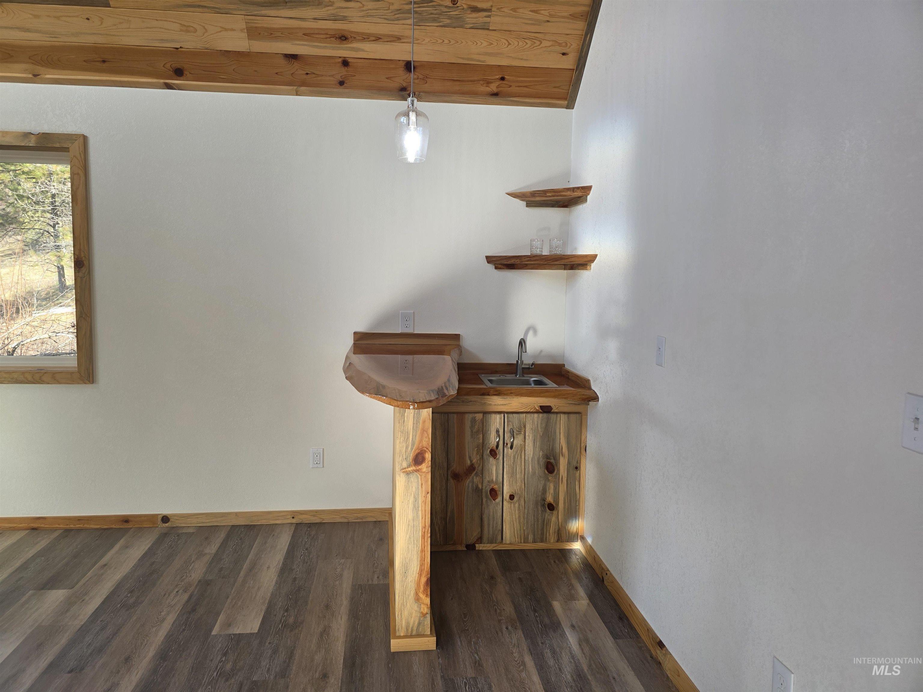 4157 Highway 12, Kamiah, Idaho 83536, 3 Bedrooms, 3 Bathrooms, Residential For Sale, Price $659,000,MLS 98974325