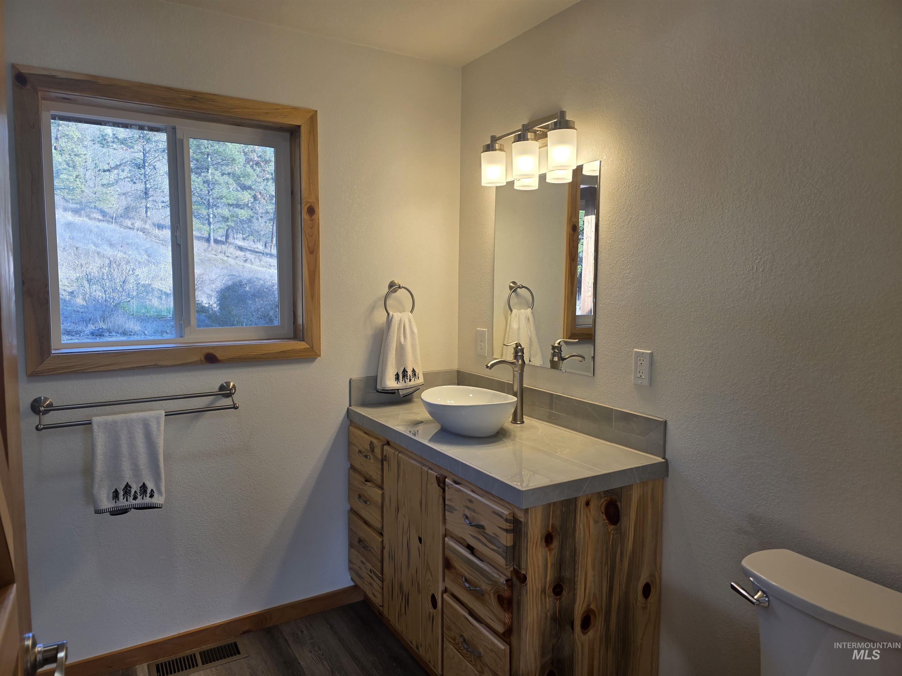 4157 Highway 12, Kamiah, Idaho 83536, 3 Bedrooms, 3 Bathrooms, Residential For Sale, Price $659,000,MLS 98974325