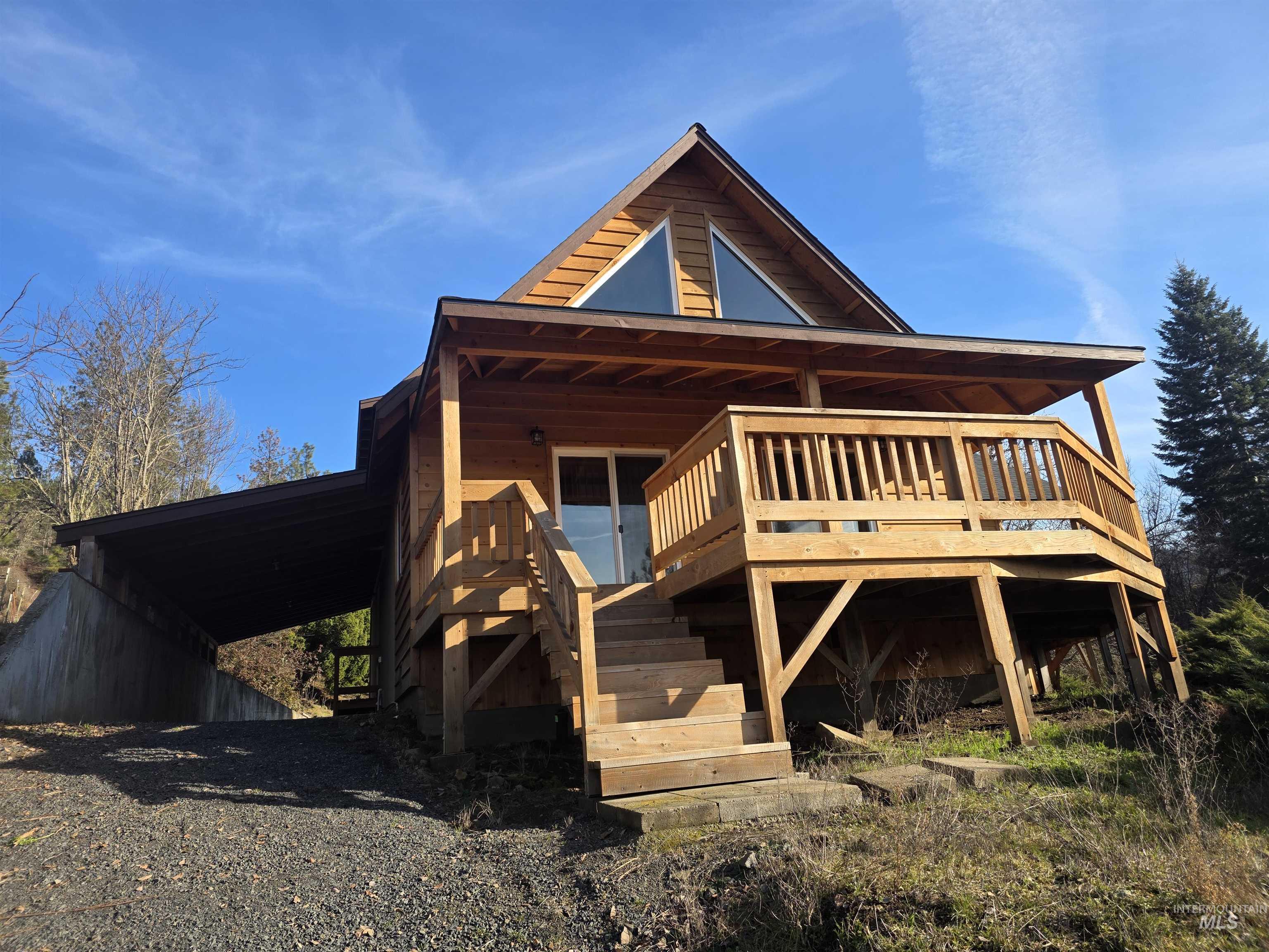 4157 Highway 12, Kamiah, Idaho 83536, 3 Bedrooms, 3 Bathrooms, Residential For Sale, Price $659,000,MLS 98974325