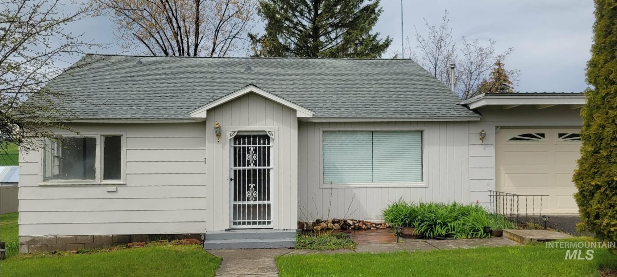 212 N 4th, Craigmont, Idaho 83523, 3 Bedrooms, 1 Bathroom, Residential For Sale, Price $255,000, 98974329