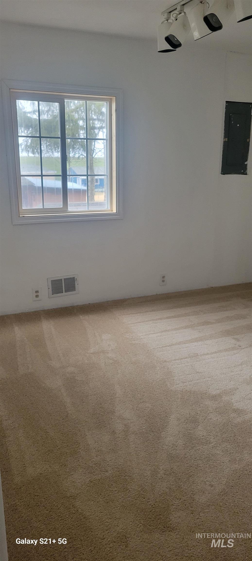 212 N 4th, Craigmont, Idaho 83523, 3 Bedrooms, 1 Bathroom, Residential For Sale, Price $255,000,MLS 98974329