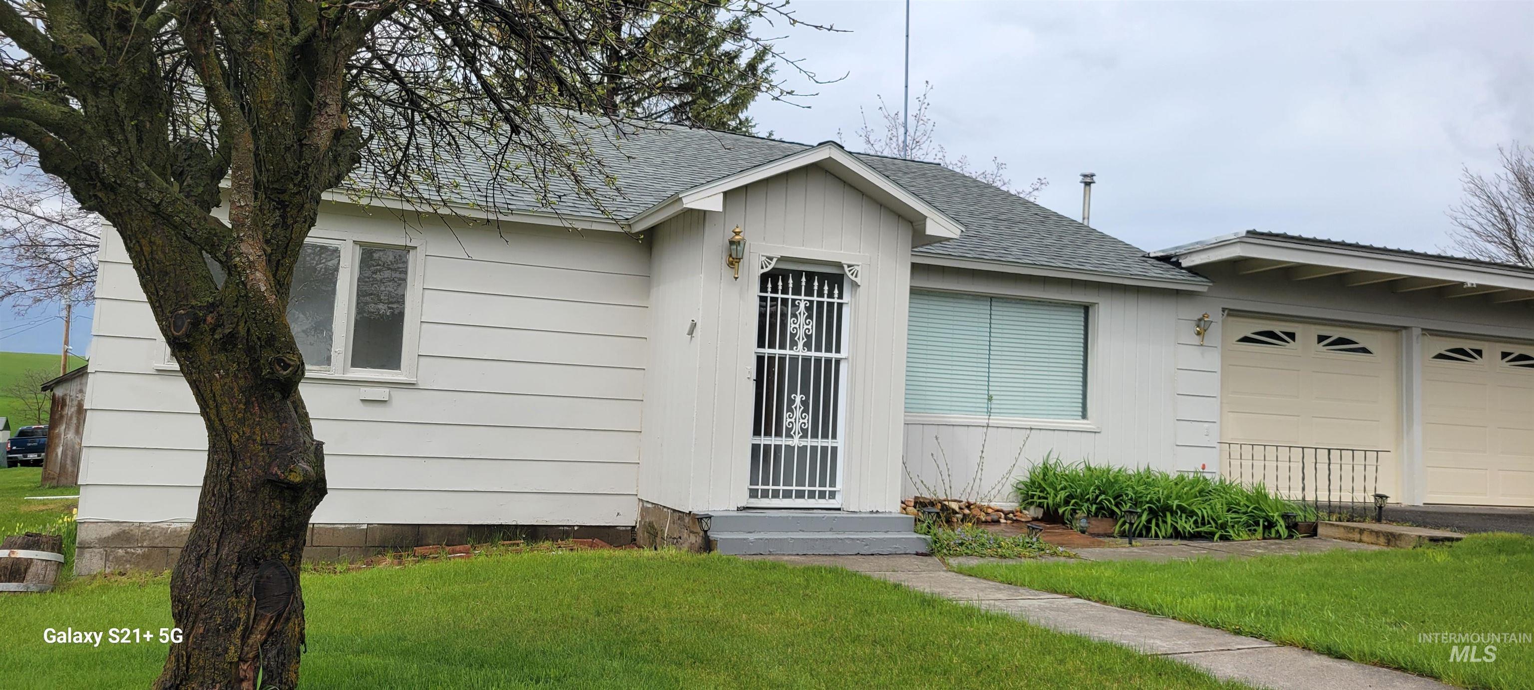 212 N 4th, Craigmont, Idaho 83523, 3 Bedrooms, 1 Bathroom, Residential For Sale, Price $255,000,MLS 98974329