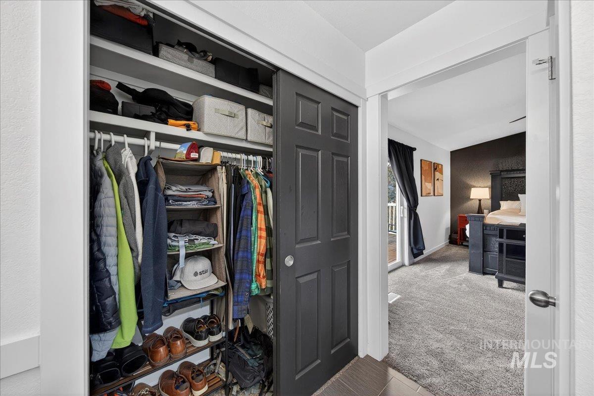 760 N Meaghan Pl, Boise, Idaho 83712-6611, 6 Bedrooms, 4 Bathrooms, Residential For Sale, Price $850,000,MLS 98974331