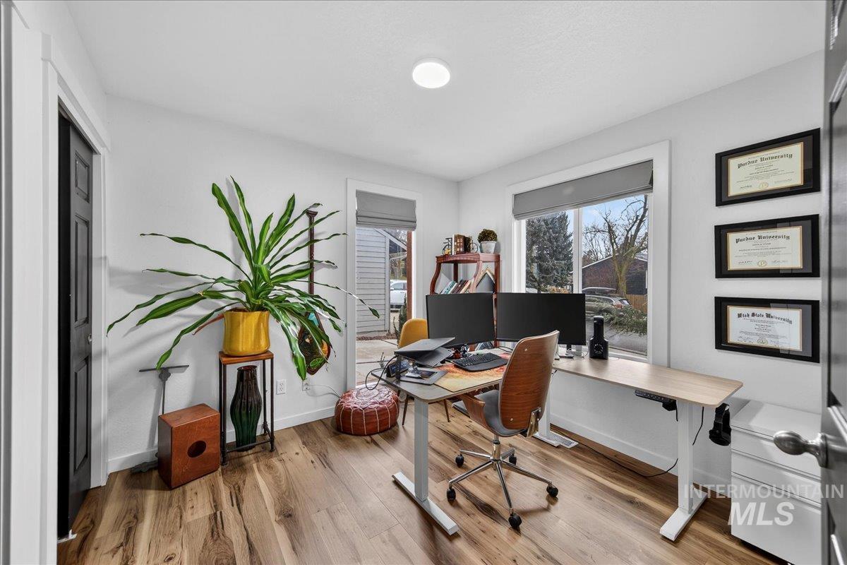 760 N Meaghan Pl, Boise, Idaho 83712-6611, 6 Bedrooms, 4 Bathrooms, Residential For Sale, Price $850,000,MLS 98974331