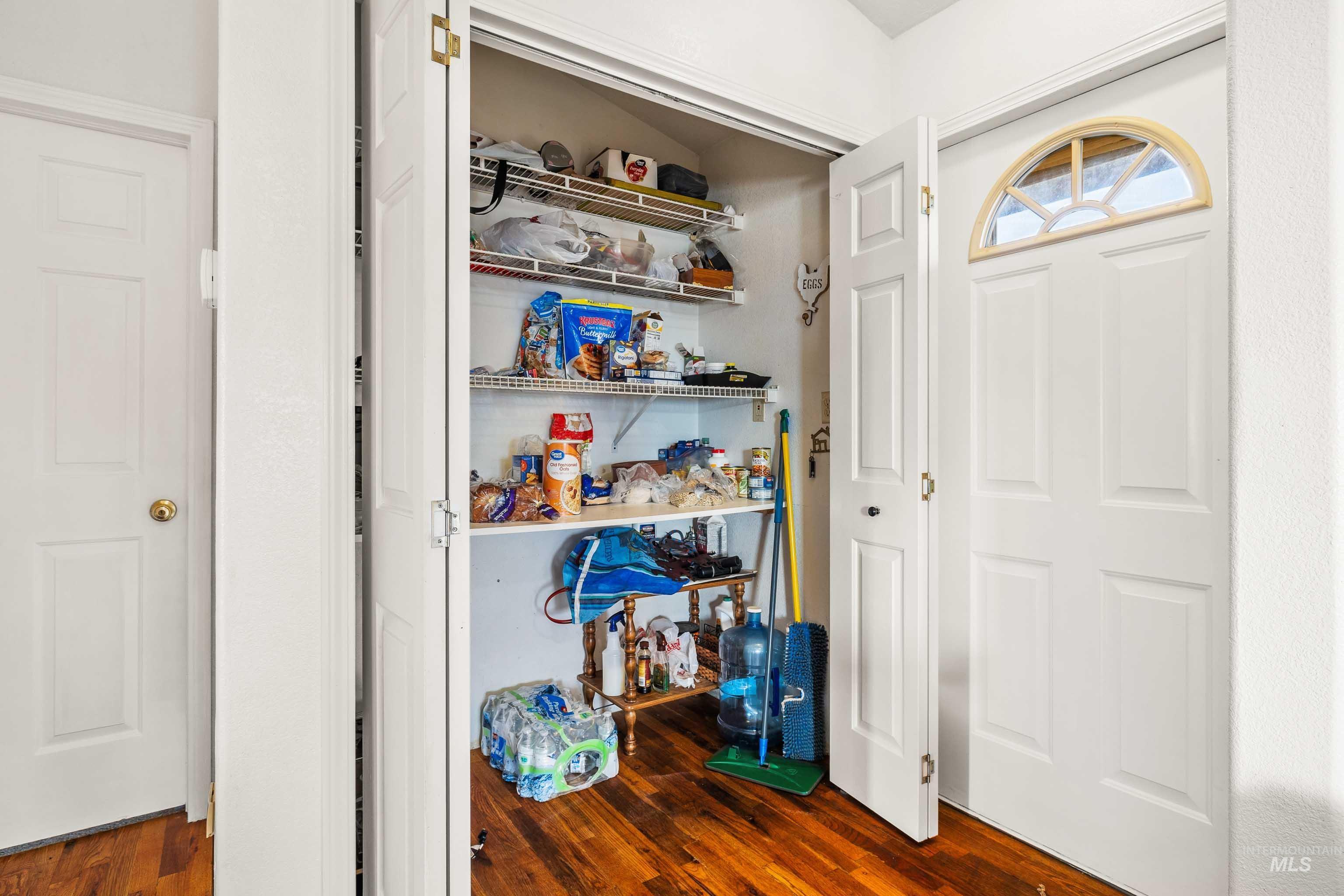 284 S 370 W, Jerome, Idaho 83338, 5 Bedrooms, 3 Bathrooms, Residential For Sale, Price $654,900,MLS 98974341