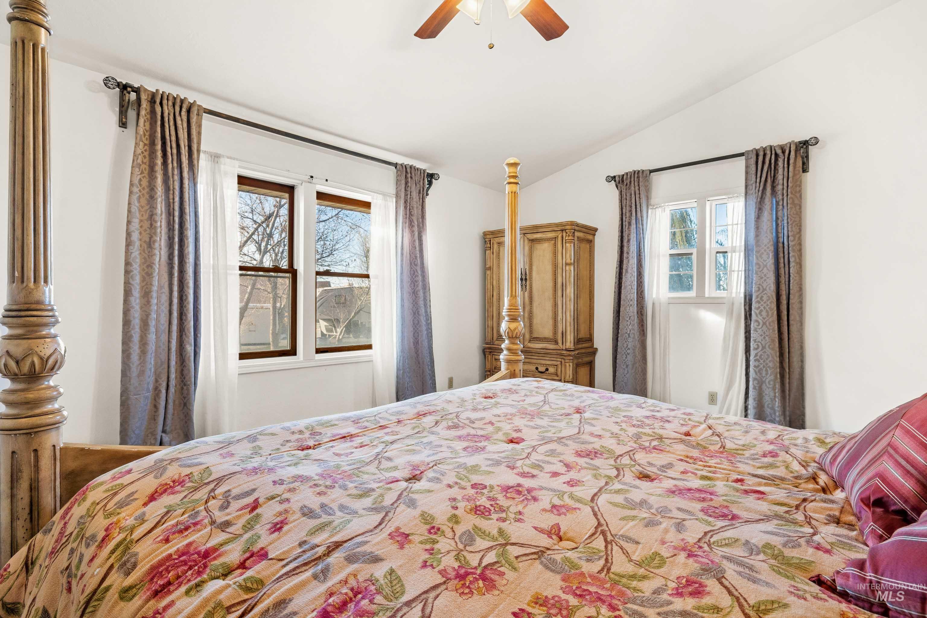 284 S 370 W, Jerome, Idaho 83338, 5 Bedrooms, 3 Bathrooms, Residential For Sale, Price $654,900,MLS 98974341