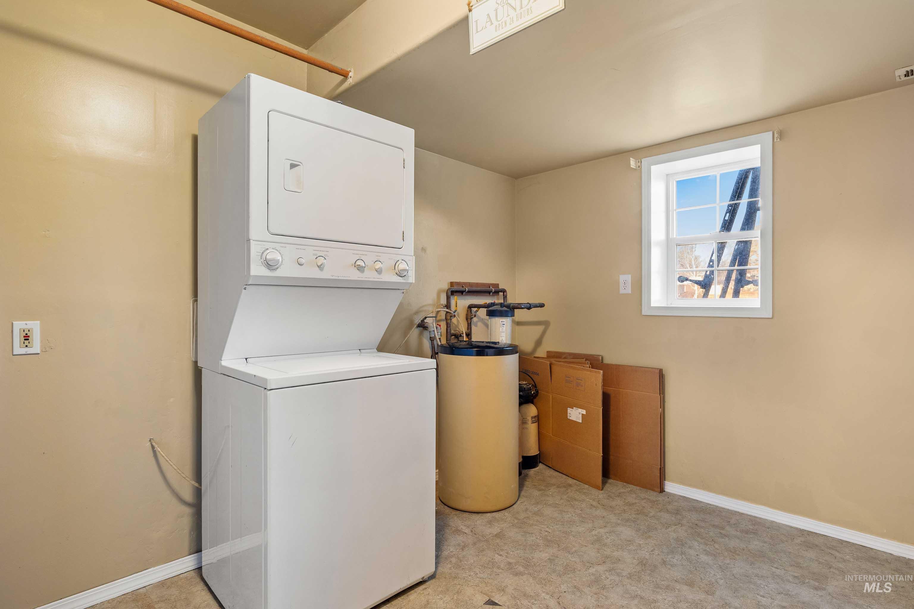 284 S 370 W, Jerome, Idaho 83338, 5 Bedrooms, 3 Bathrooms, Residential For Sale, Price $654,900,MLS 98974341