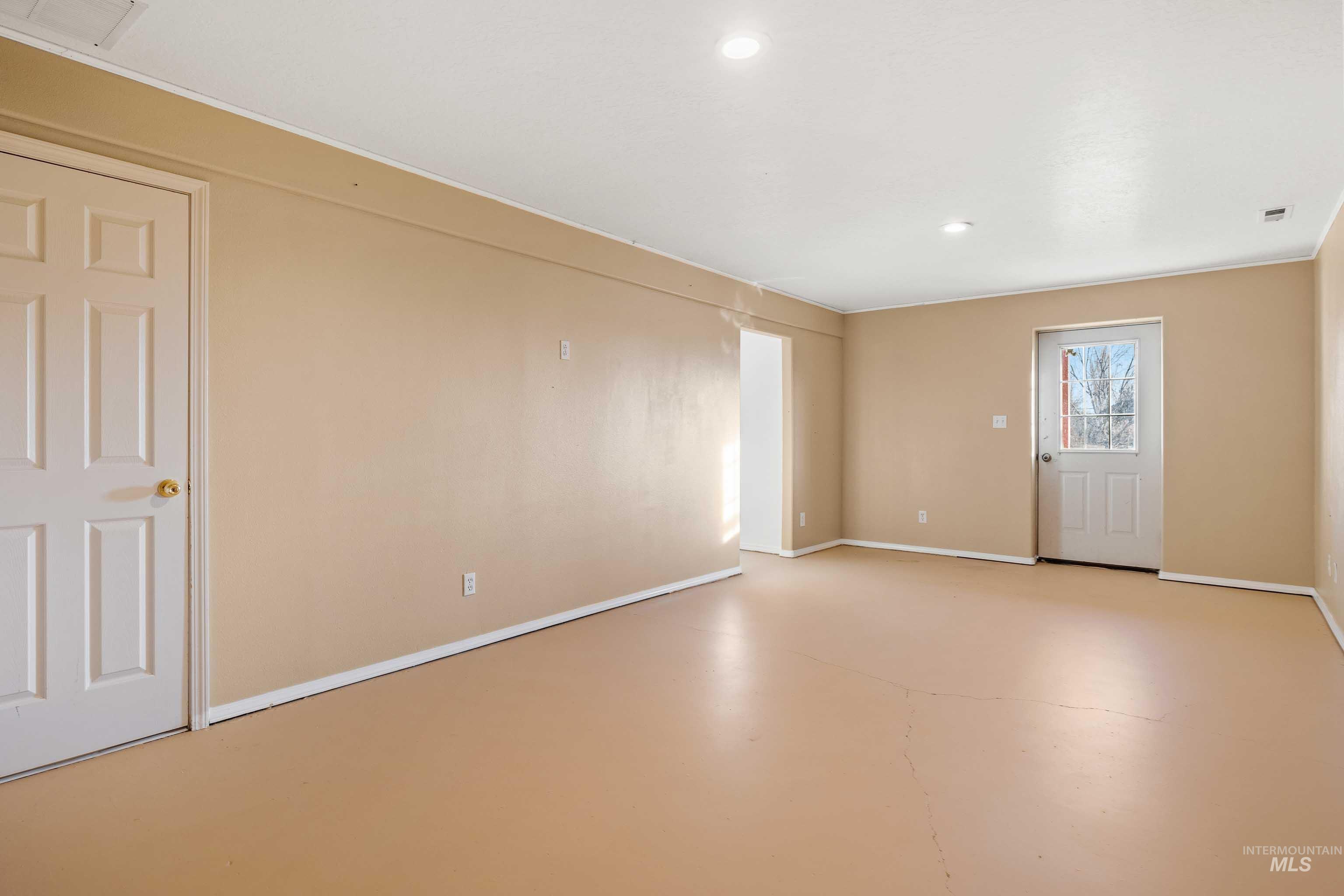 284 S 370 W, Jerome, Idaho 83338, 5 Bedrooms, 3 Bathrooms, Residential For Sale, Price $654,900,MLS 98974341