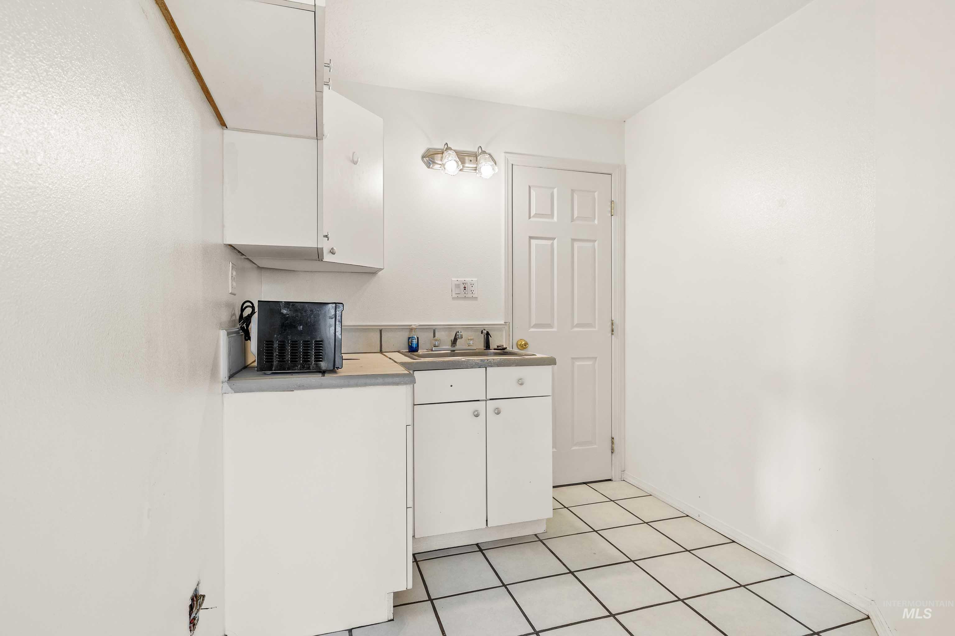 284 S 370 W, Jerome, Idaho 83338, 5 Bedrooms, 3 Bathrooms, Residential For Sale, Price $654,900,MLS 98974341