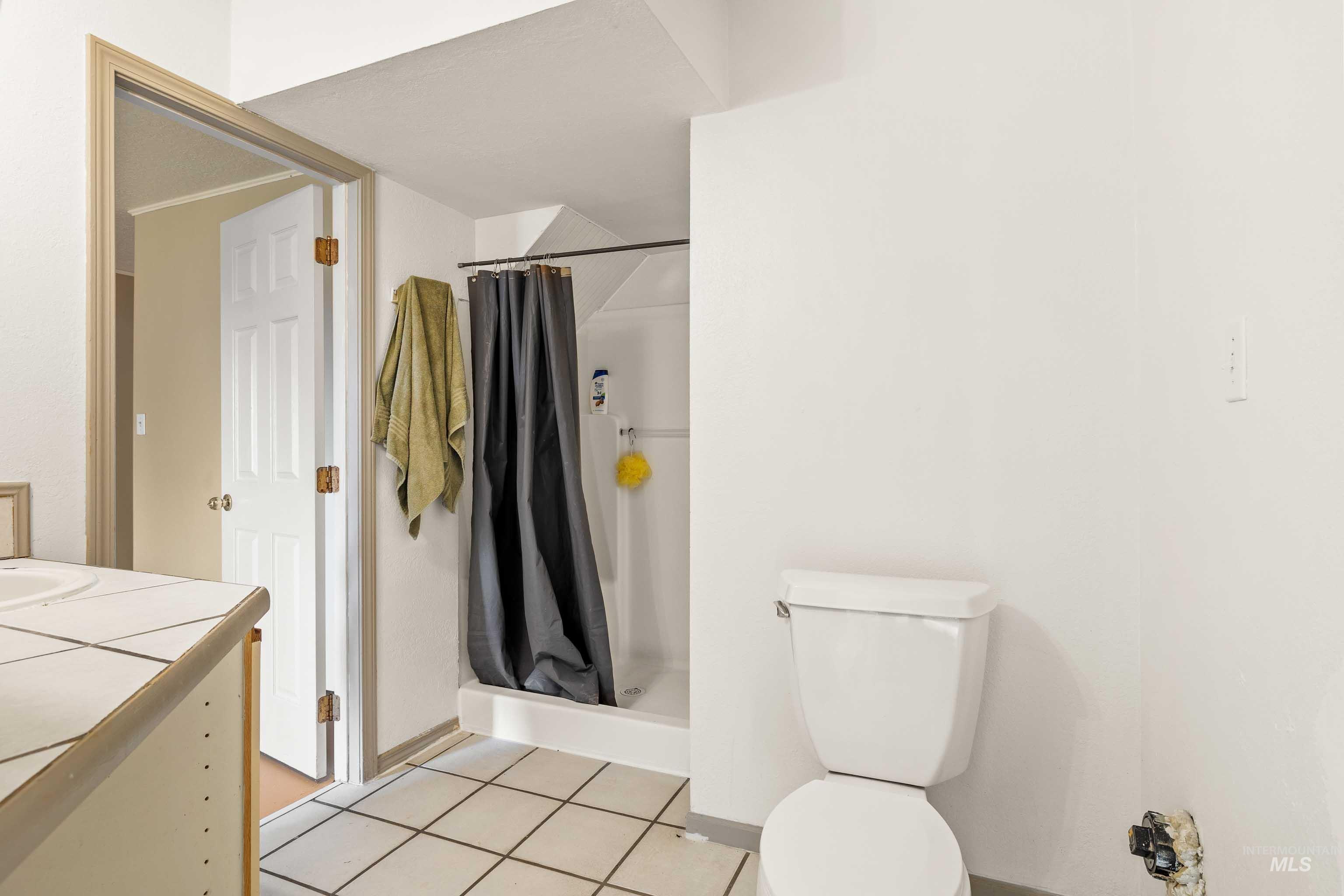 284 S 370 W, Jerome, Idaho 83338, 5 Bedrooms, 3 Bathrooms, Residential For Sale, Price $654,900,MLS 98974341