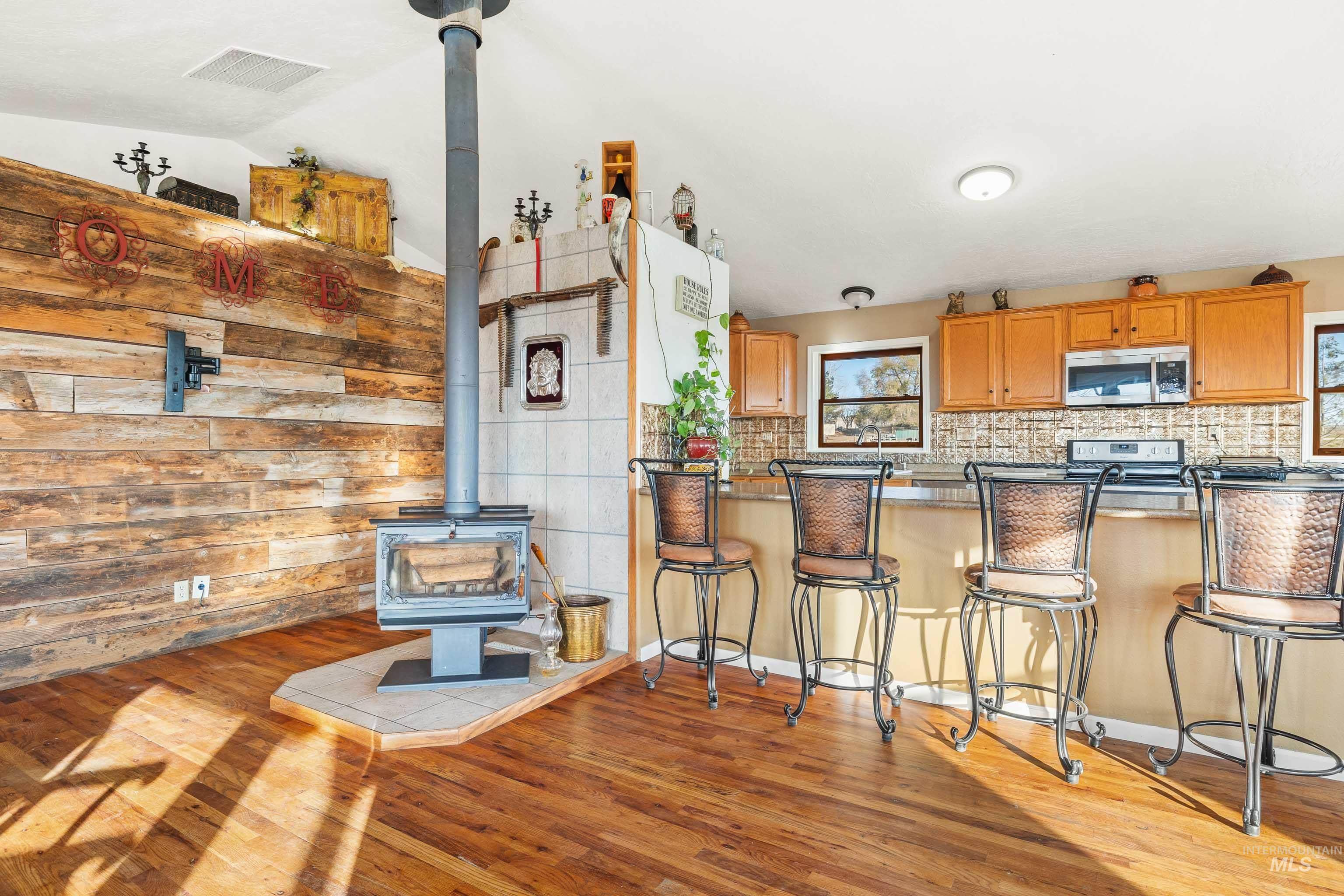 284 S 370 W, Jerome, Idaho 83338, 5 Bedrooms, 3 Bathrooms, Residential For Sale, Price $654,900,MLS 98974341