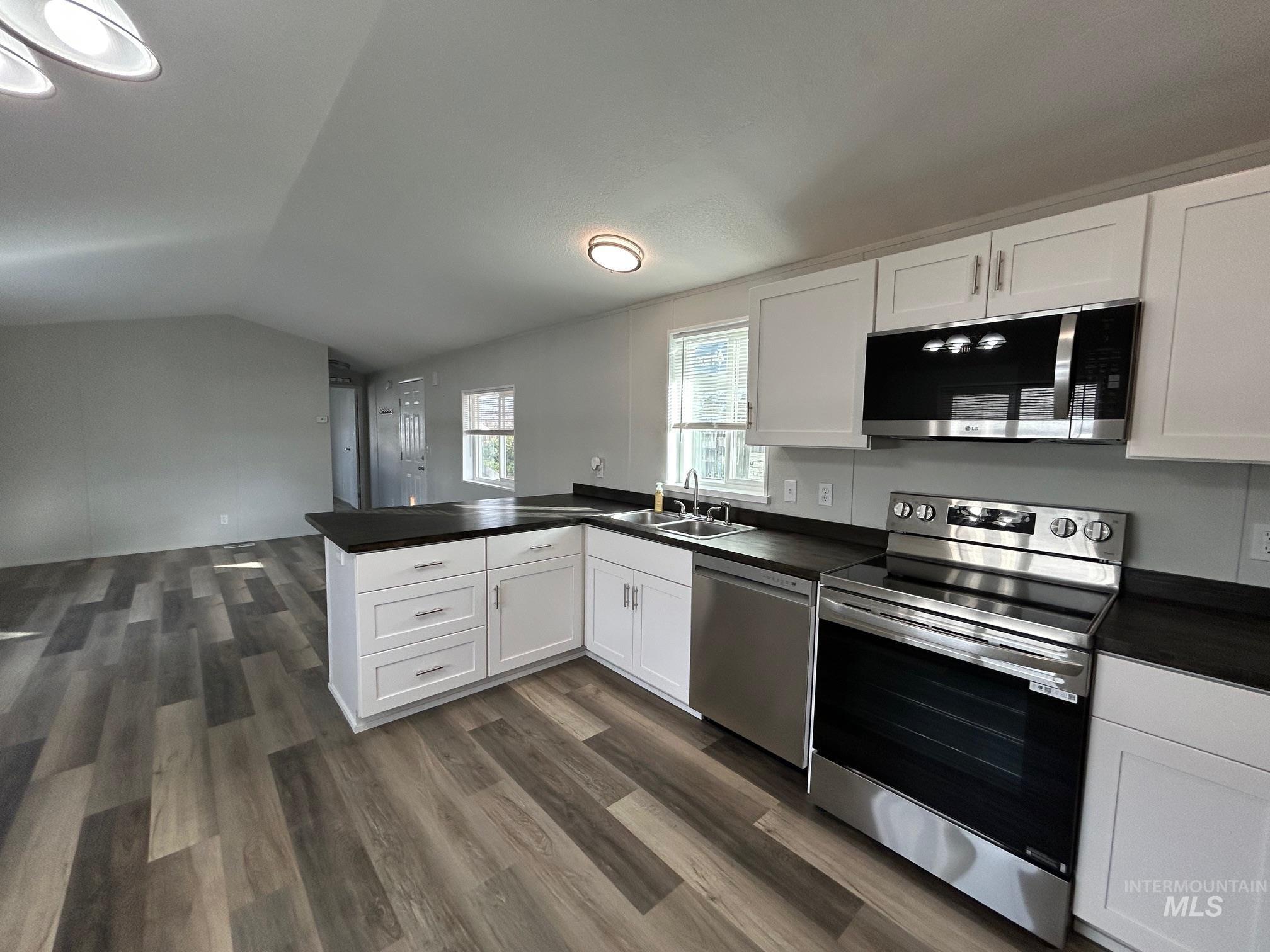 1430 Chestnut Street, Clarkston, Washington 99403, 2 Bedrooms, 2 Bathrooms, Residential For Sale, Price $110,000, 98974347