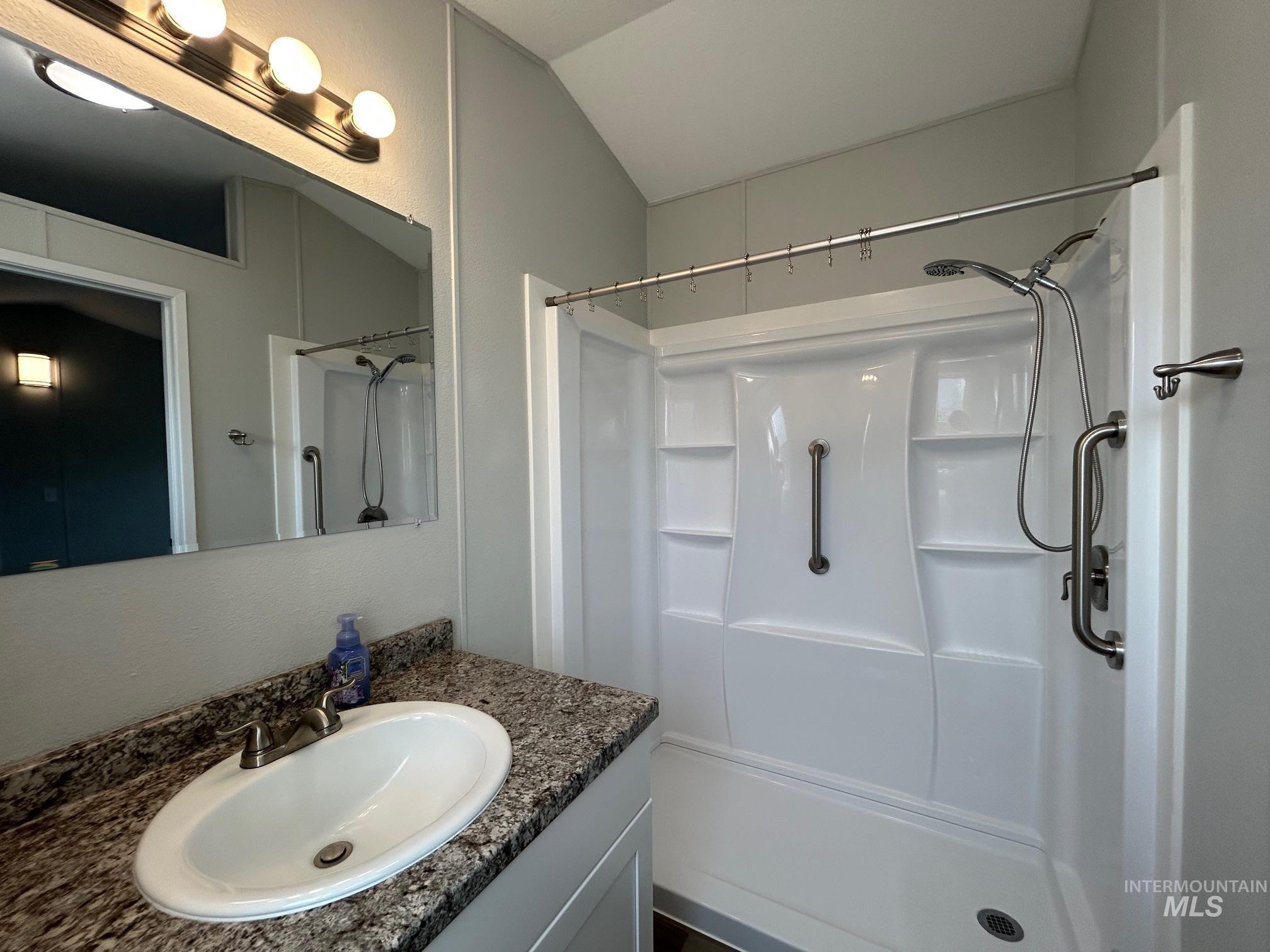 1430 Chestnut Street, Clarkston, Washington 99403, 2 Bedrooms, 2 Bathrooms, Residential For Sale, Price $110,000, 98974347