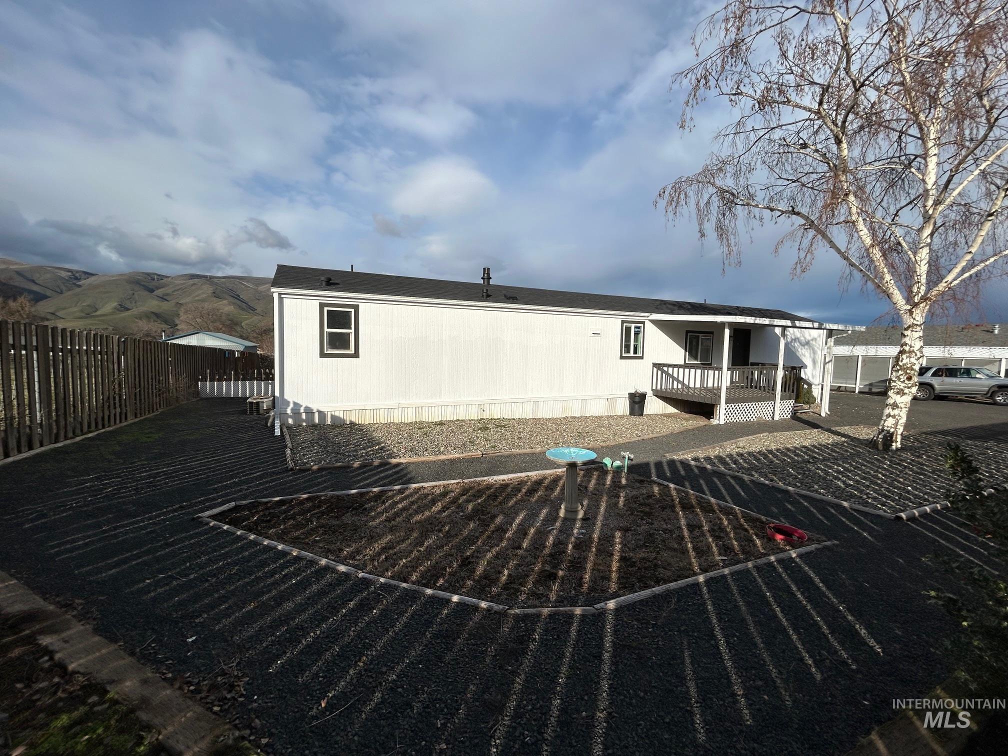 1430 Chestnut Street, Clarkston, Washington 99403, 2 Bedrooms, 2 Bathrooms, Residential For Sale, Price $110,000, 98974347