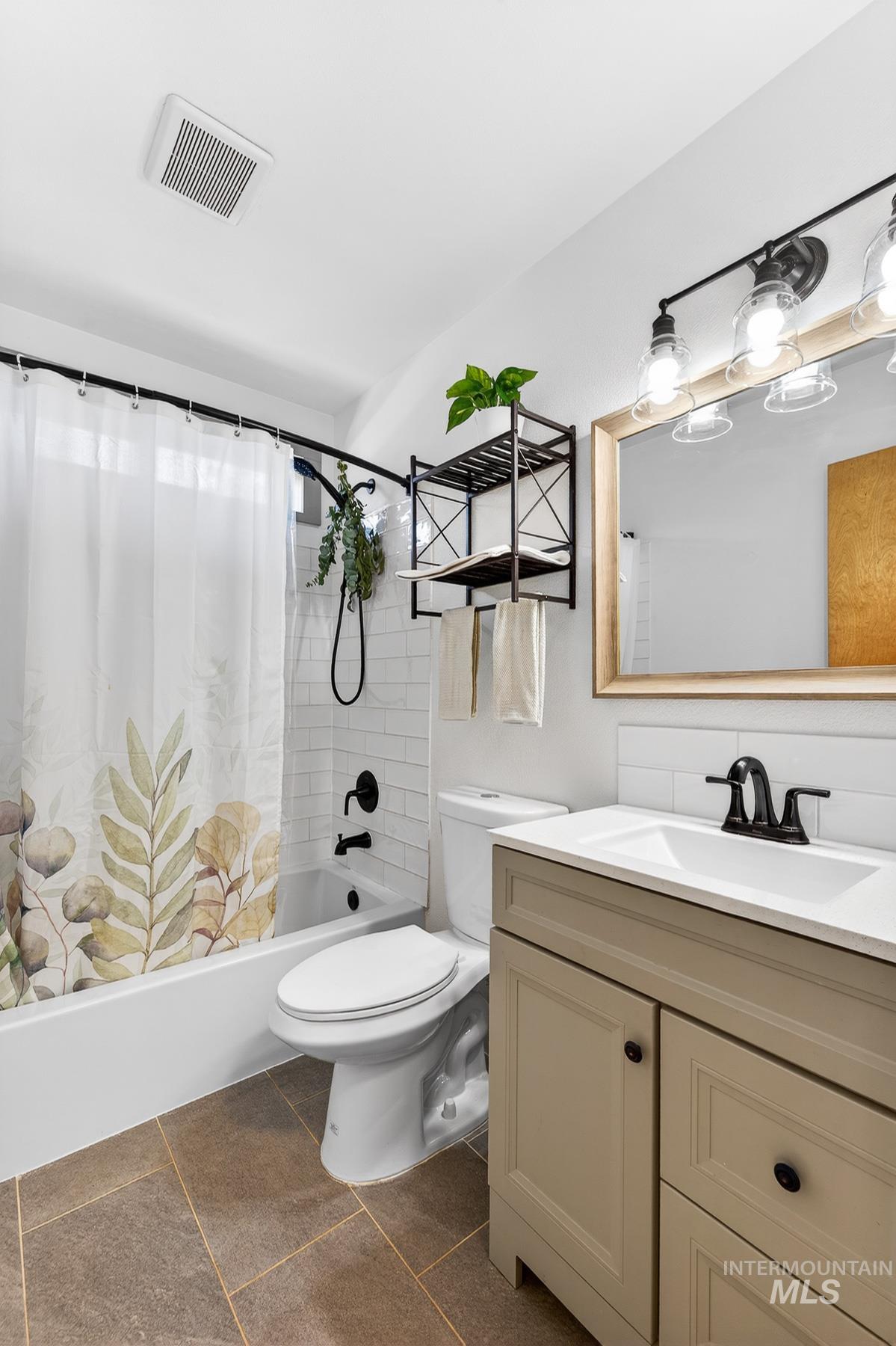 430 Ringel St, McCall, Idaho 83638, 3 Bedrooms, 2 Bathrooms, Residential For Sale, Price $699,000,MLS 98974350