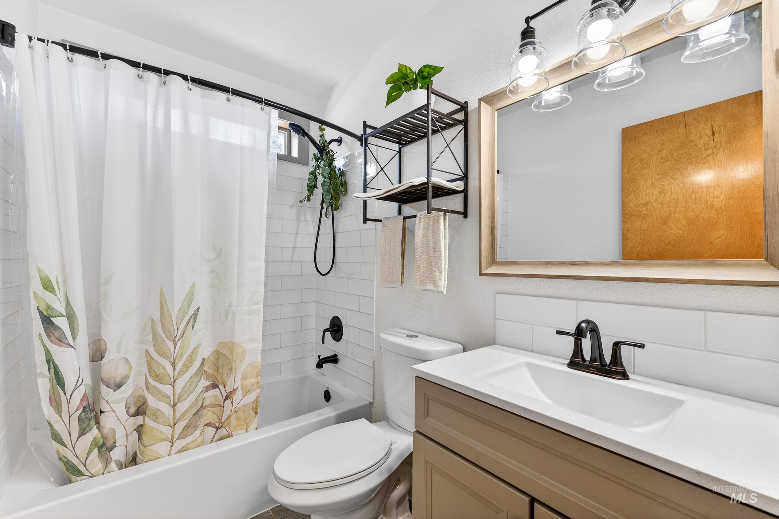 430 Ringel St, McCall, Idaho 83638, 3 Bedrooms, 2 Bathrooms, Residential For Sale, Price $699,000,MLS 98974350