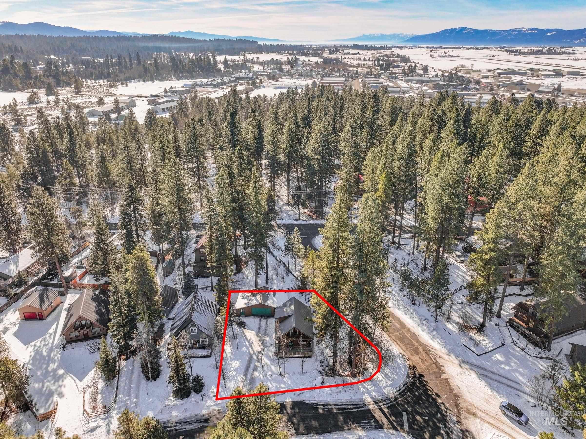 430 Ringel St, McCall, Idaho 83638, 3 Bedrooms, 2 Bathrooms, Residential For Sale, Price $699,000,MLS 98974350
