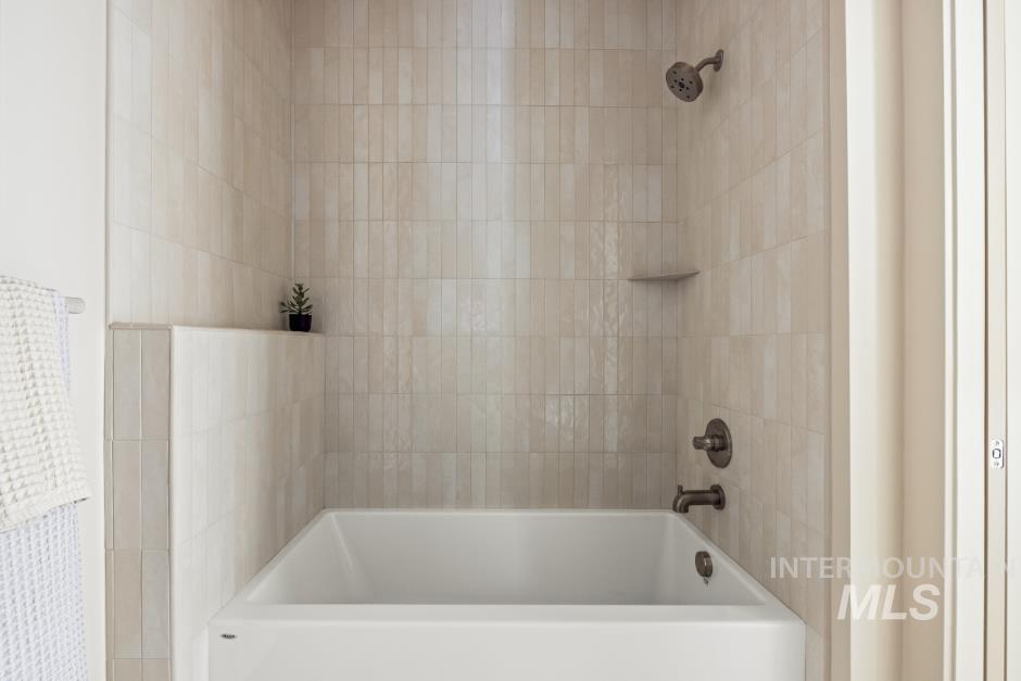 20185 N Swire Green Way, Boise, Idaho 83714, 4 Bedrooms, 3.5 Bathrooms, Residential For Sale, Price $1,649,999,MLS 98974353