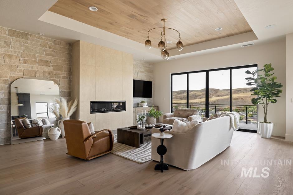 20185 N Swire Green Way, Boise, Idaho 83714, 4 Bedrooms, 3.5 Bathrooms, Residential For Sale, Price $1,599,999, 98974353