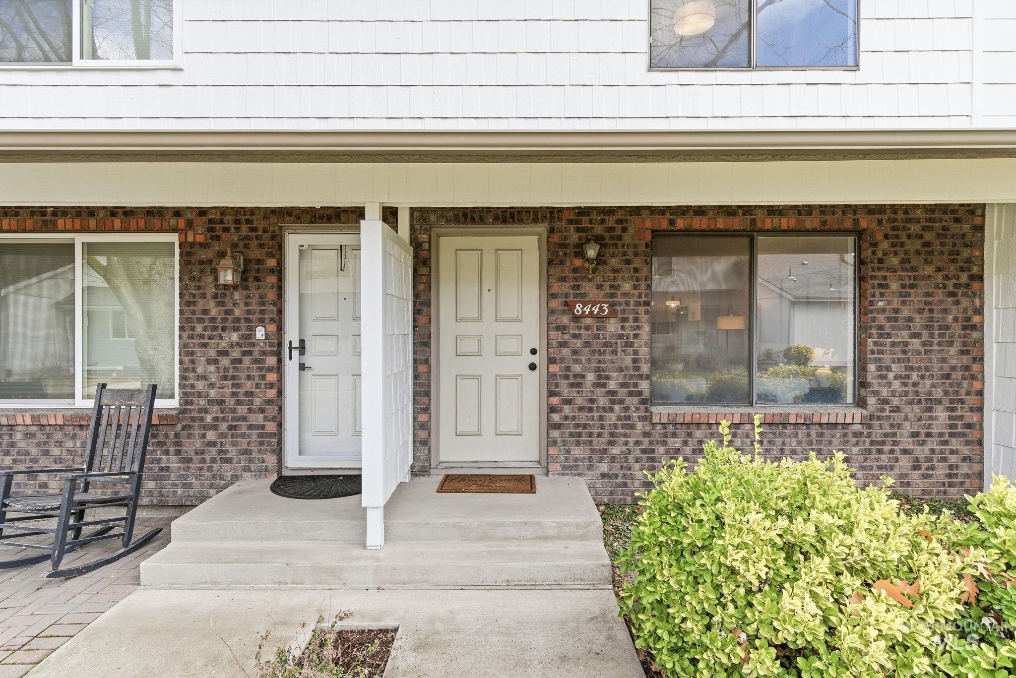 8443 W Rifleman St, Boise, Idaho 83704, 2 Bedrooms, 1 Bathroom, Residential For Sale, Price $305,000, 98974357