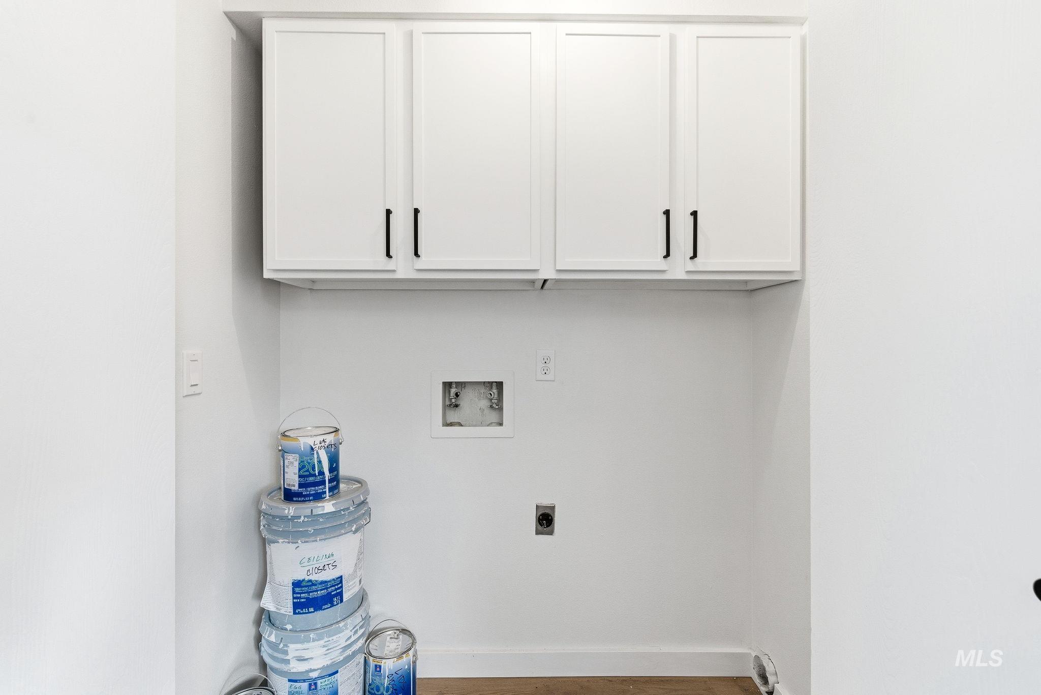 8443 W Rifleman St, Boise, Idaho 83704, 2 Bedrooms, 1 Bathroom, Residential For Sale, Price $305,000, 98974357