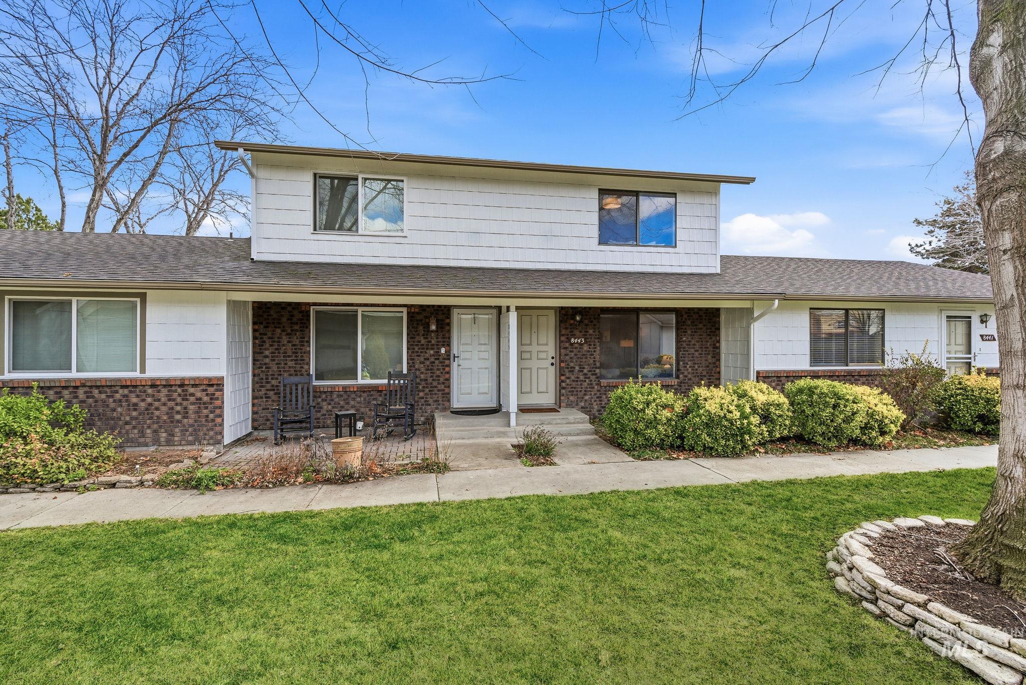 8443 W Rifleman St, Boise, Idaho 83704, 2 Bedrooms, 1 Bathroom, Residential For Sale, Price $305,000, 98974357