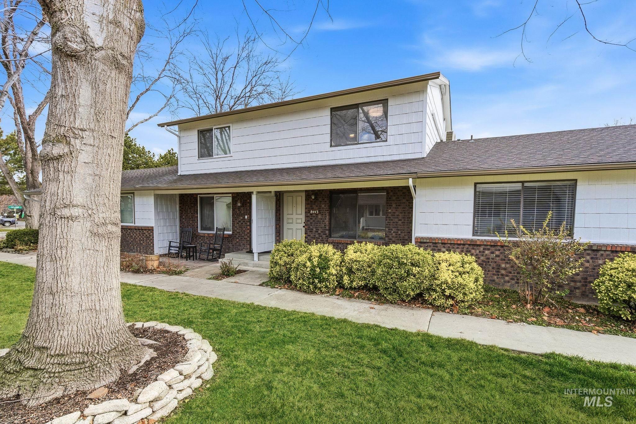 8443 W Rifleman St, Boise, Idaho 83704, 2 Bedrooms, 1 Bathroom, Residential For Sale, Price $305,000, 98974357