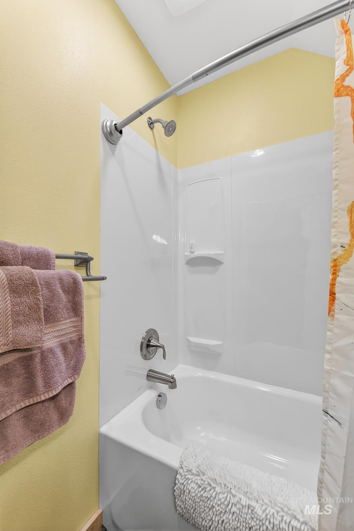 357/359 Veronica St, McCall, Idaho 83638, 3 Bedrooms, 3 Bathrooms, Residential For Sale, Price $949,000,MLS 98974360