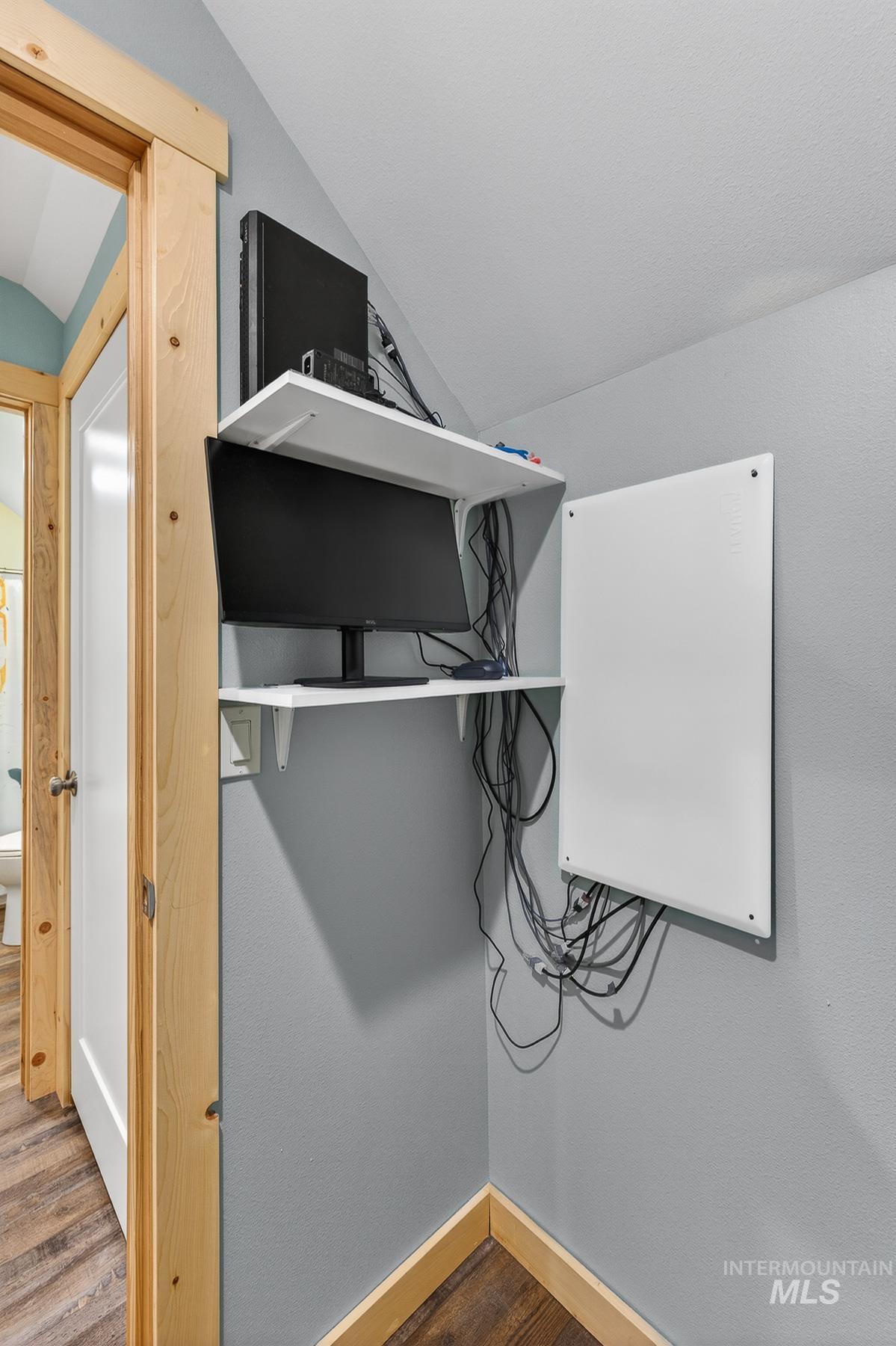 357/359 Veronica St, McCall, Idaho 83638, 3 Bedrooms, 3 Bathrooms, Residential For Sale, Price $949,000,MLS 98974360