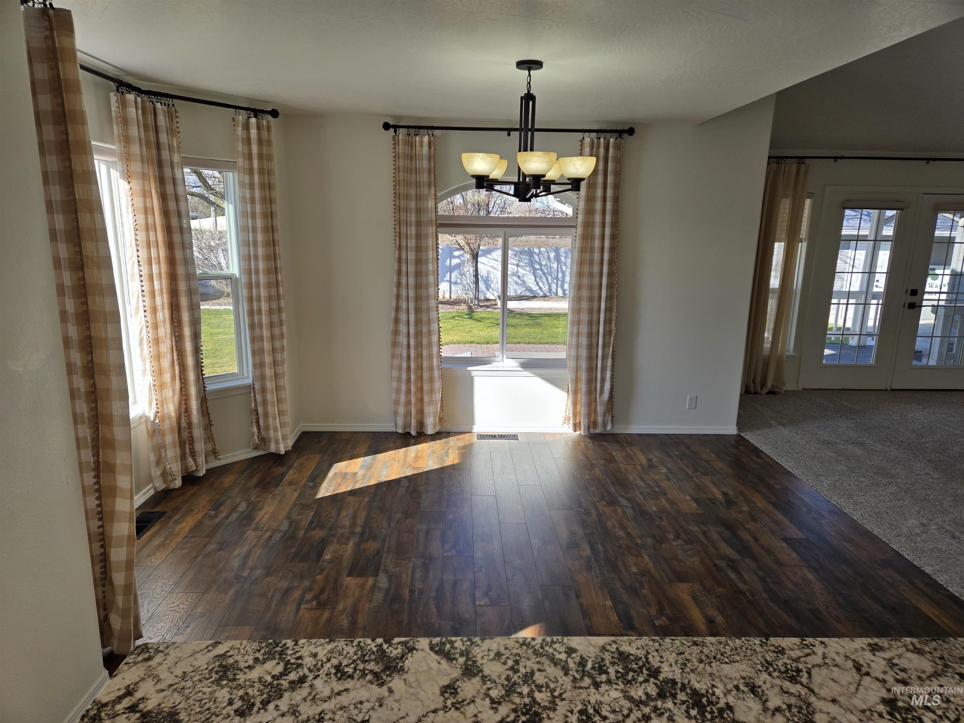 405 N Dorian Drive, Ontario, Oregon 97914, 4 Bedrooms, 3.5 Bathrooms, Residential For Sale, Price $575,000,MLS 98974361