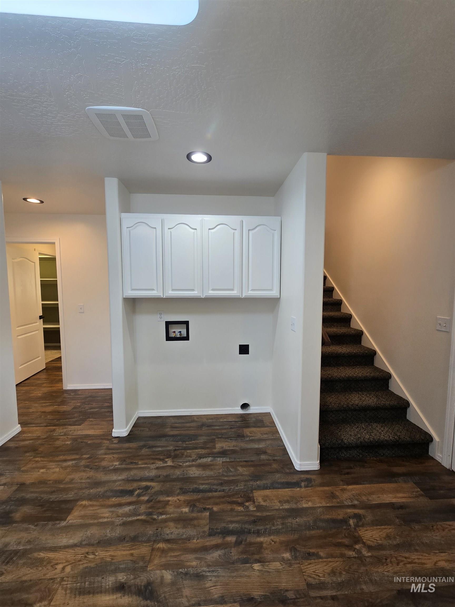 405 N Dorian Drive, Ontario, Oregon 97914, 4 Bedrooms, 3.5 Bathrooms, Residential For Sale, Price $575,000,MLS 98974361