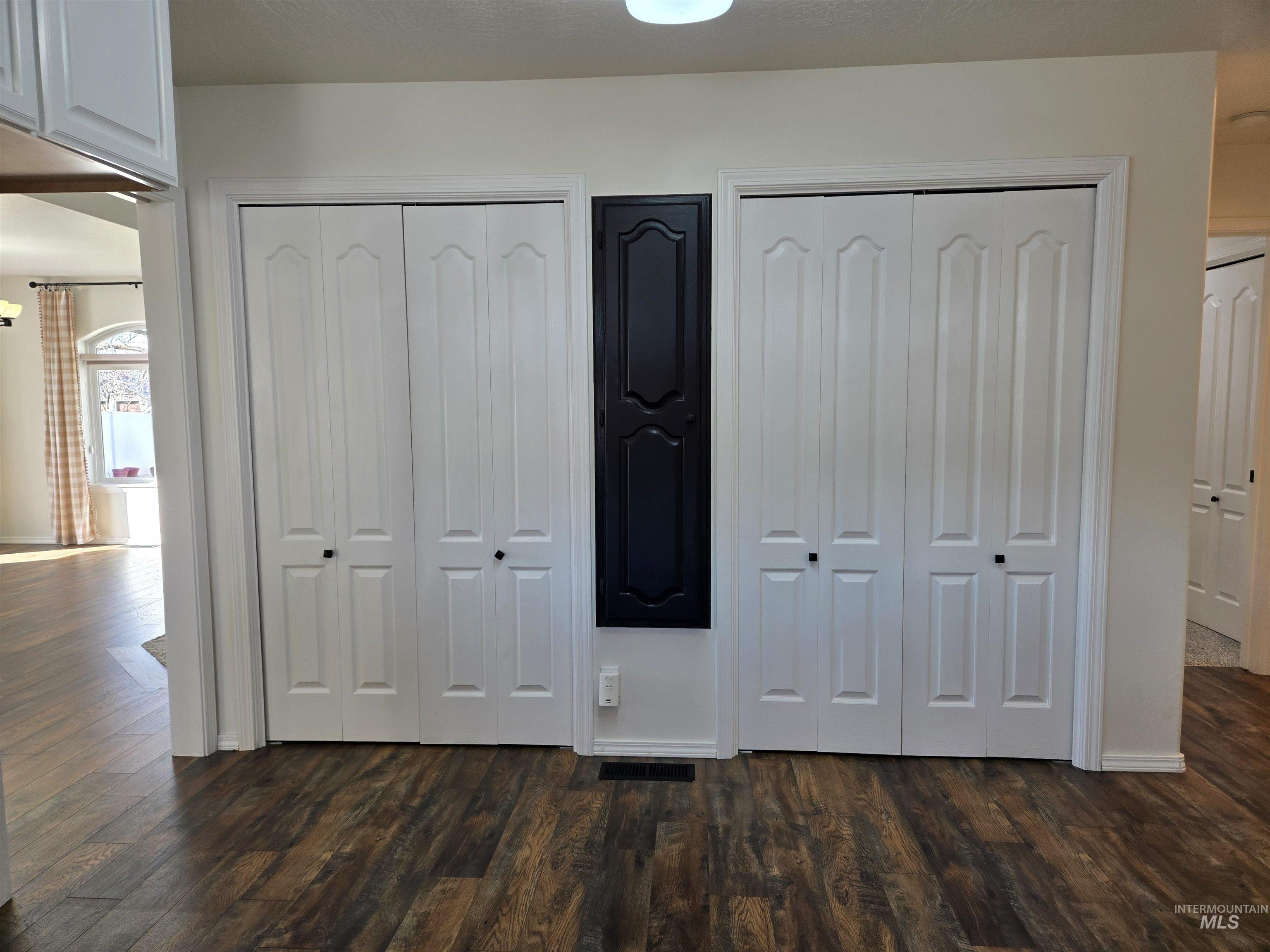 405 N Dorian Drive, Ontario, Oregon 97914, 4 Bedrooms, 3.5 Bathrooms, Residential For Sale, Price $575,000,MLS 98974361