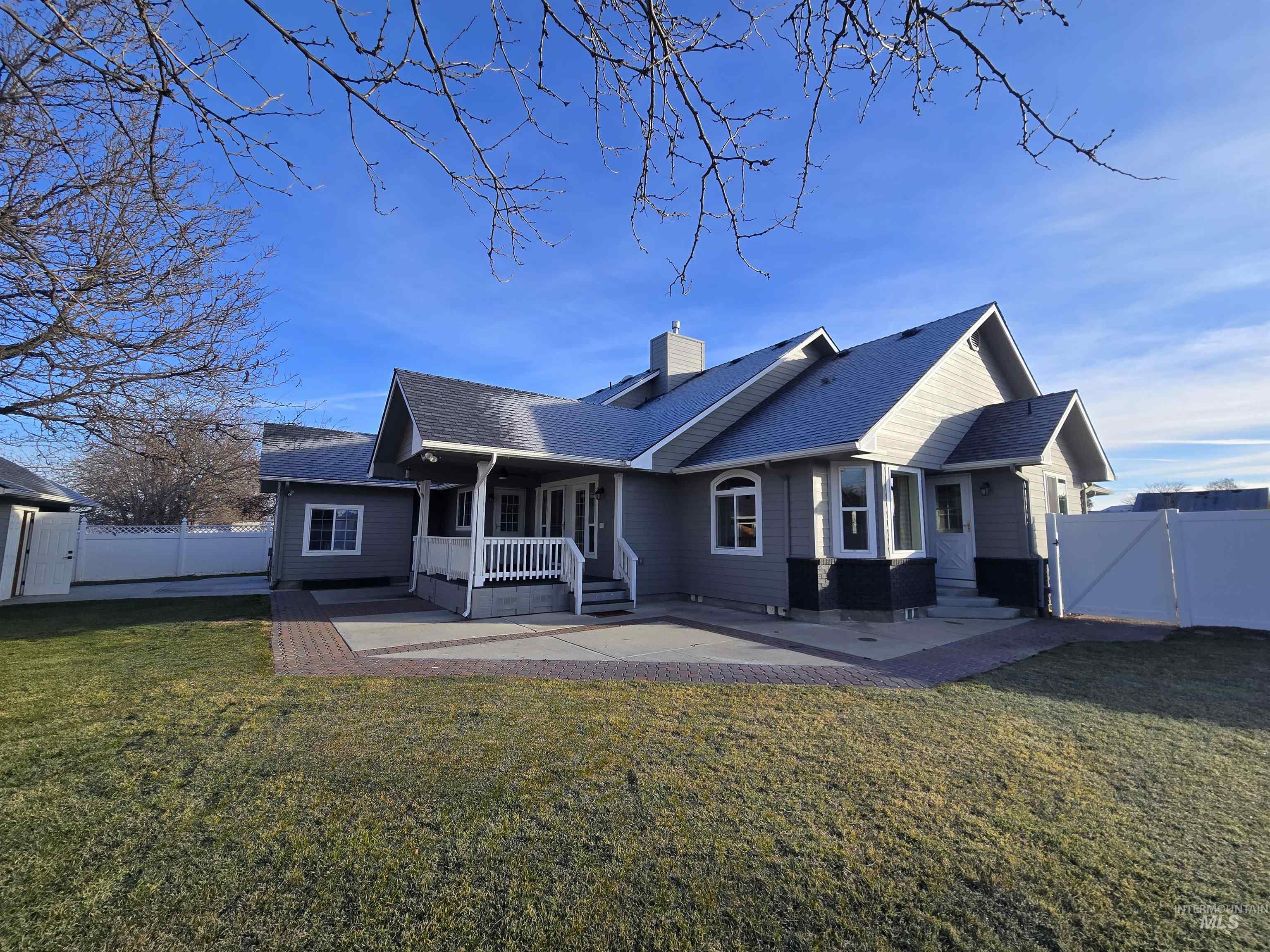 405 N Dorian Drive, Ontario, Oregon 97914, 4 Bedrooms, 3.5 Bathrooms, Residential For Sale, Price $575,000,MLS 98974361